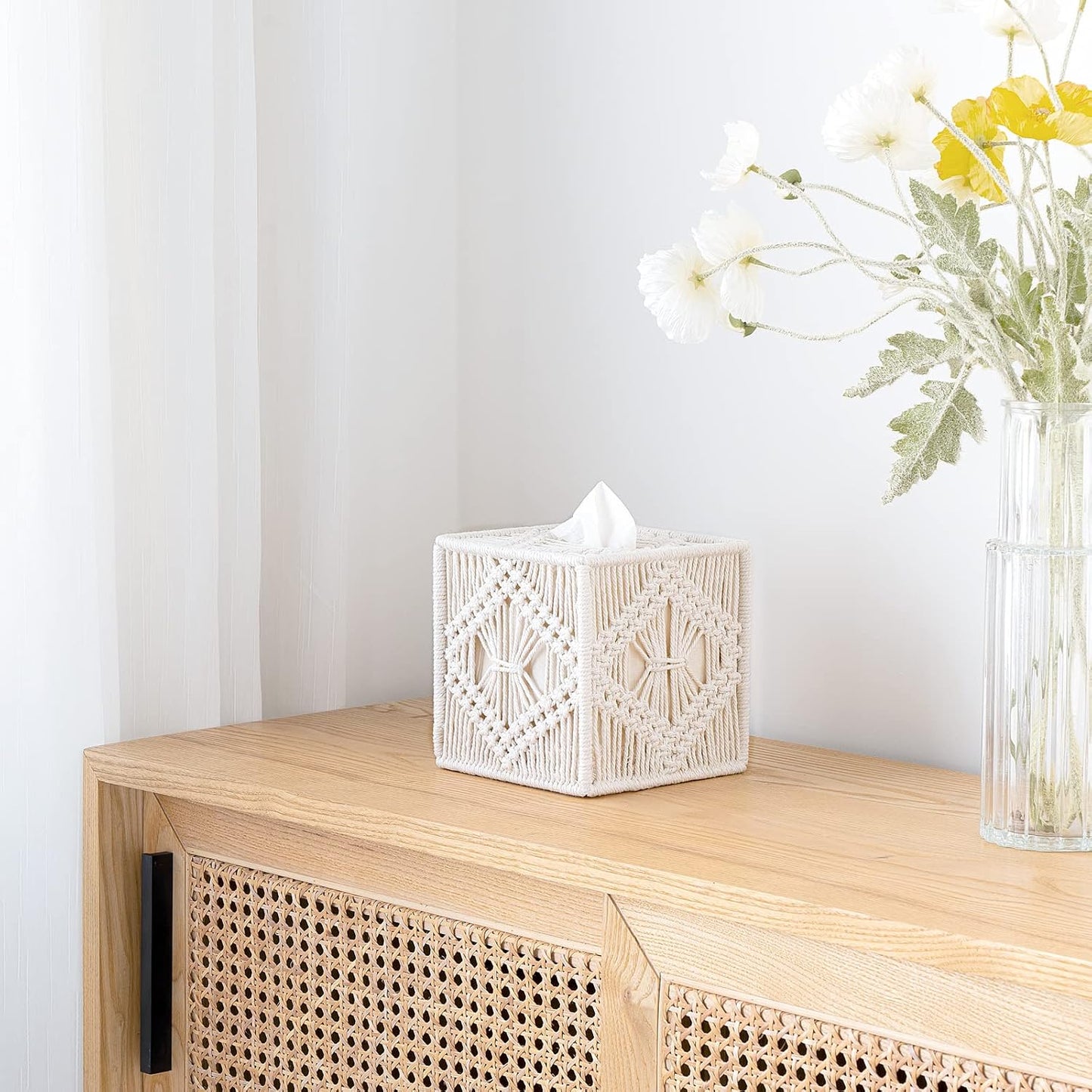 Tissue Box Cover Macrame Square Open-Bottom Tissue Box Holder Boho Decor Tissue Organizer / Ivory