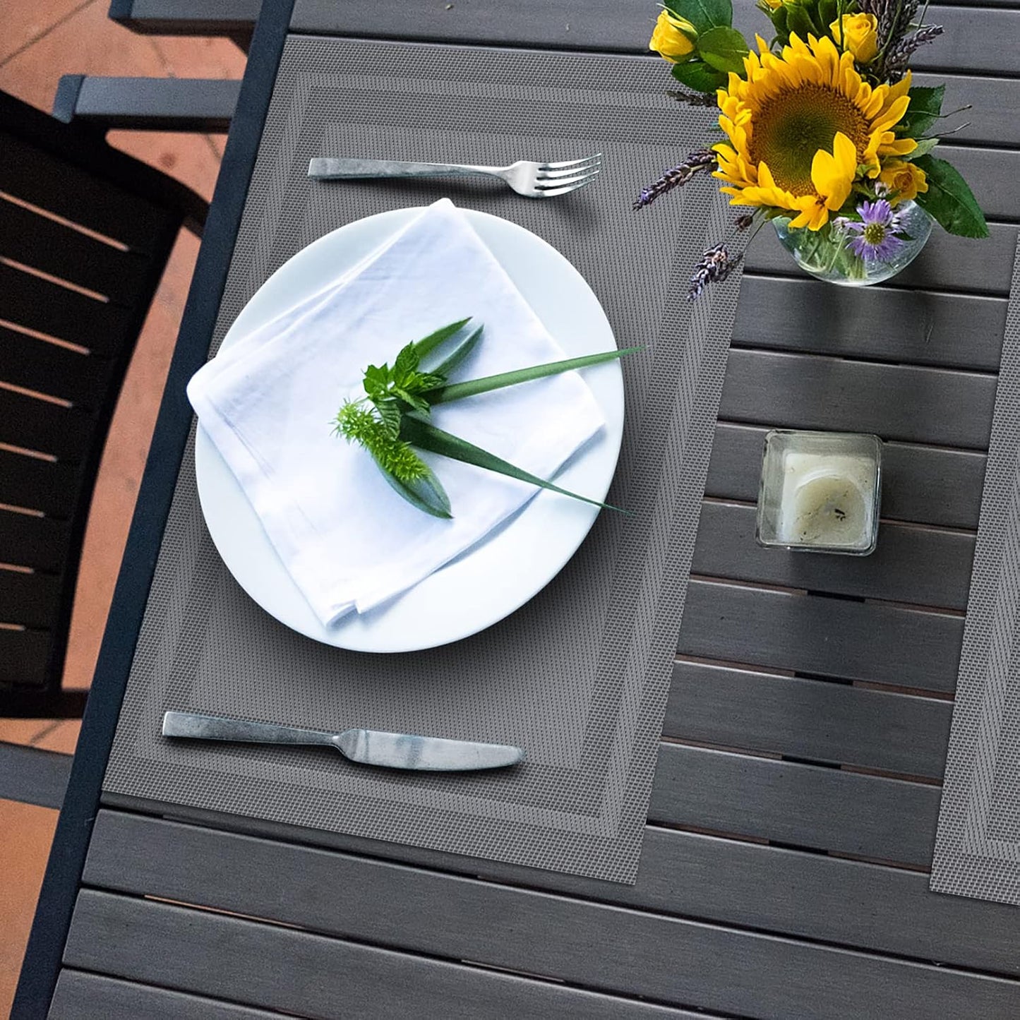 Winknowl Placemats Set of 8，Heat Resistant Woven Vinyl Washable PVC Place Mats，Non-Slip Stain Resistant Indoor/Outdoor