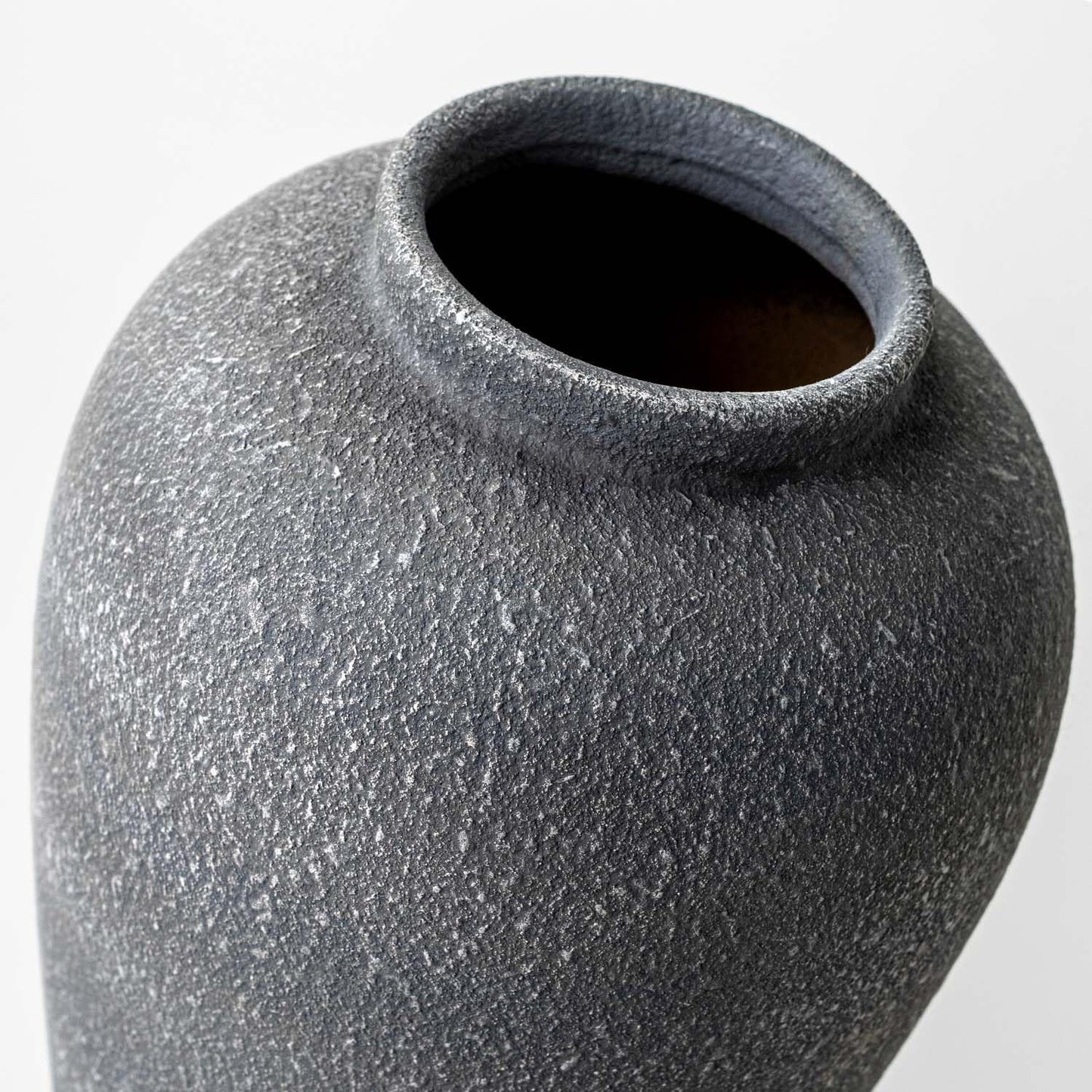 Black Ceramic Vase / Farmhouse Black-9.2 / 9.2 Inch