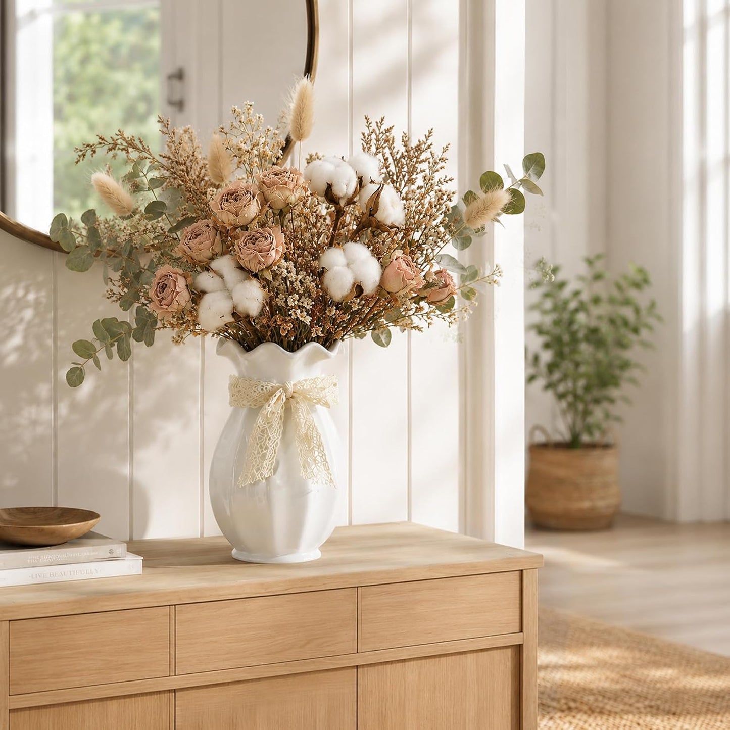 Ceramic Flower Vase / White / 7.5 Inch