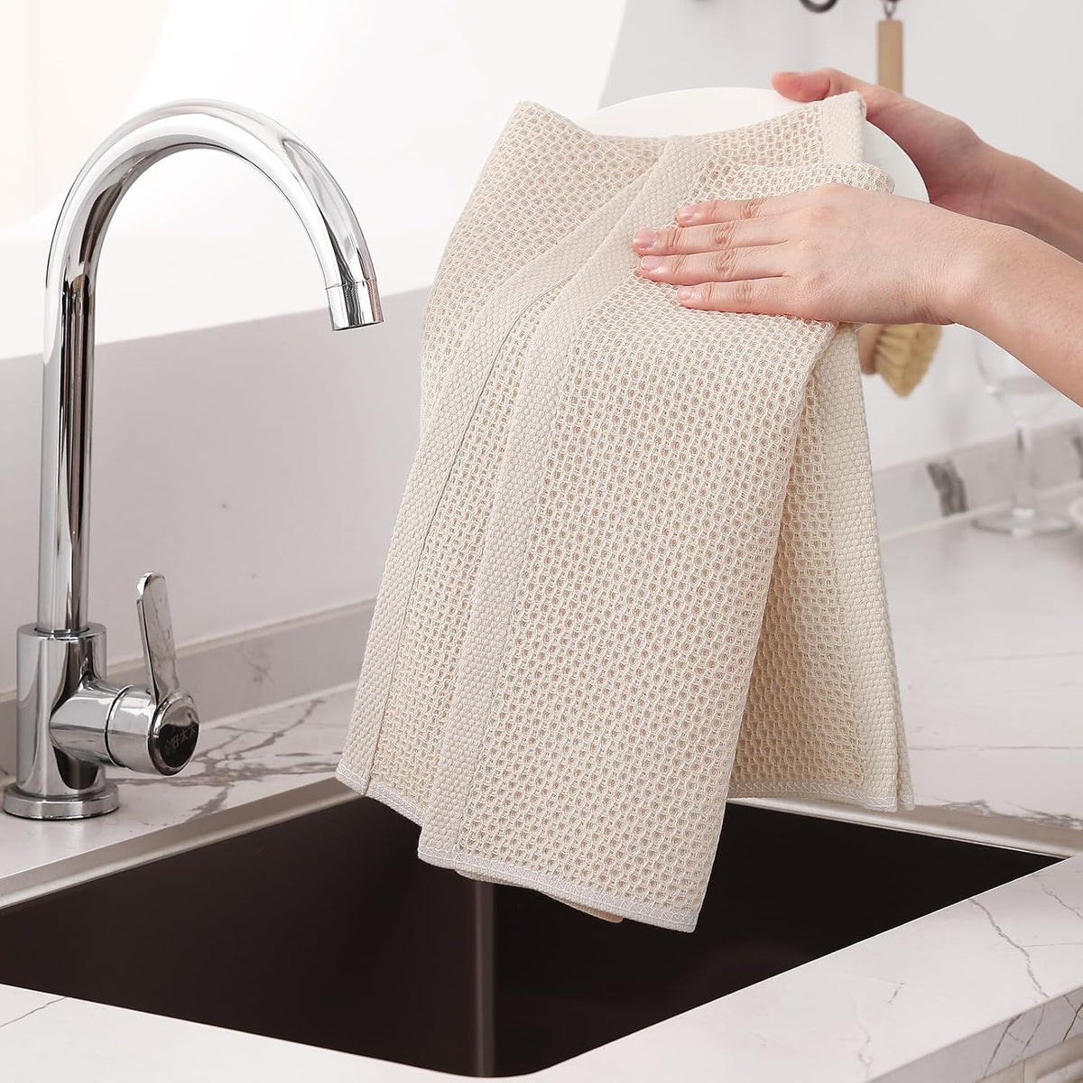 Homaxy 100% Cotton Oversized Waffle Weave Kitchen Towels 8-Pack, Beige | 20 x 28 Inches, Ultra Soft Absorbent Dish
