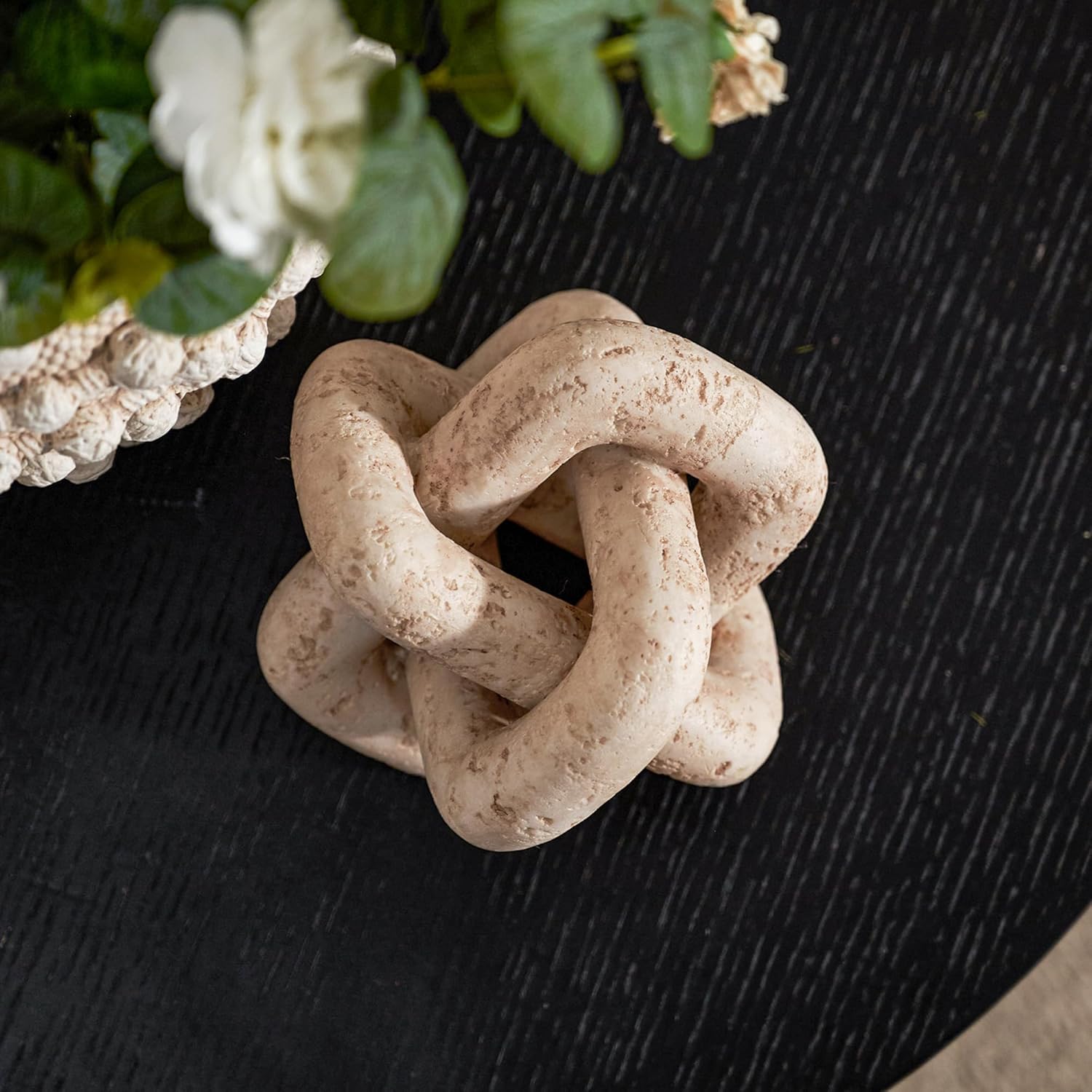 Boho Resin Chain Link Decor / Beige