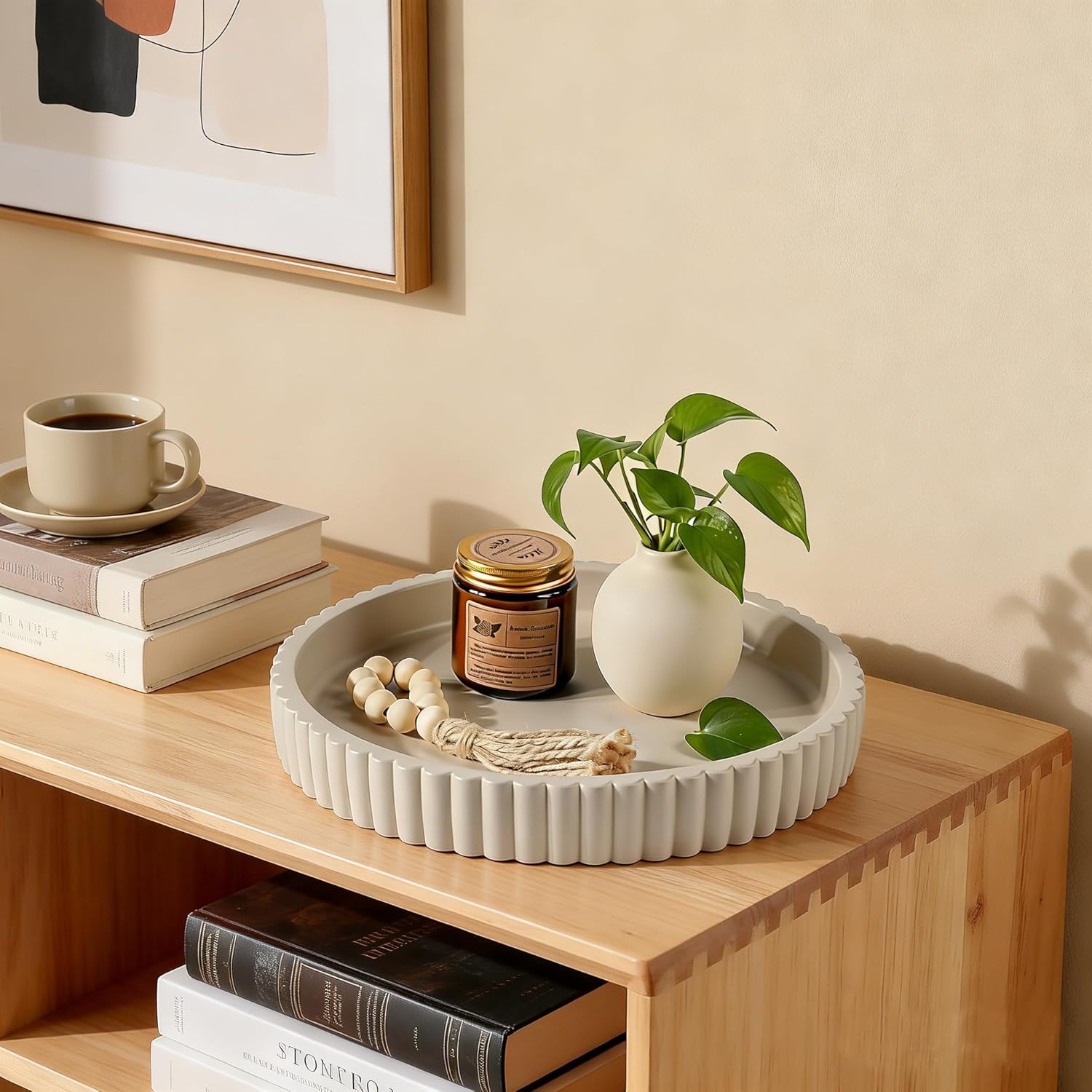 Round Decorative Trays & Coffee Table Tray / 11 Inch