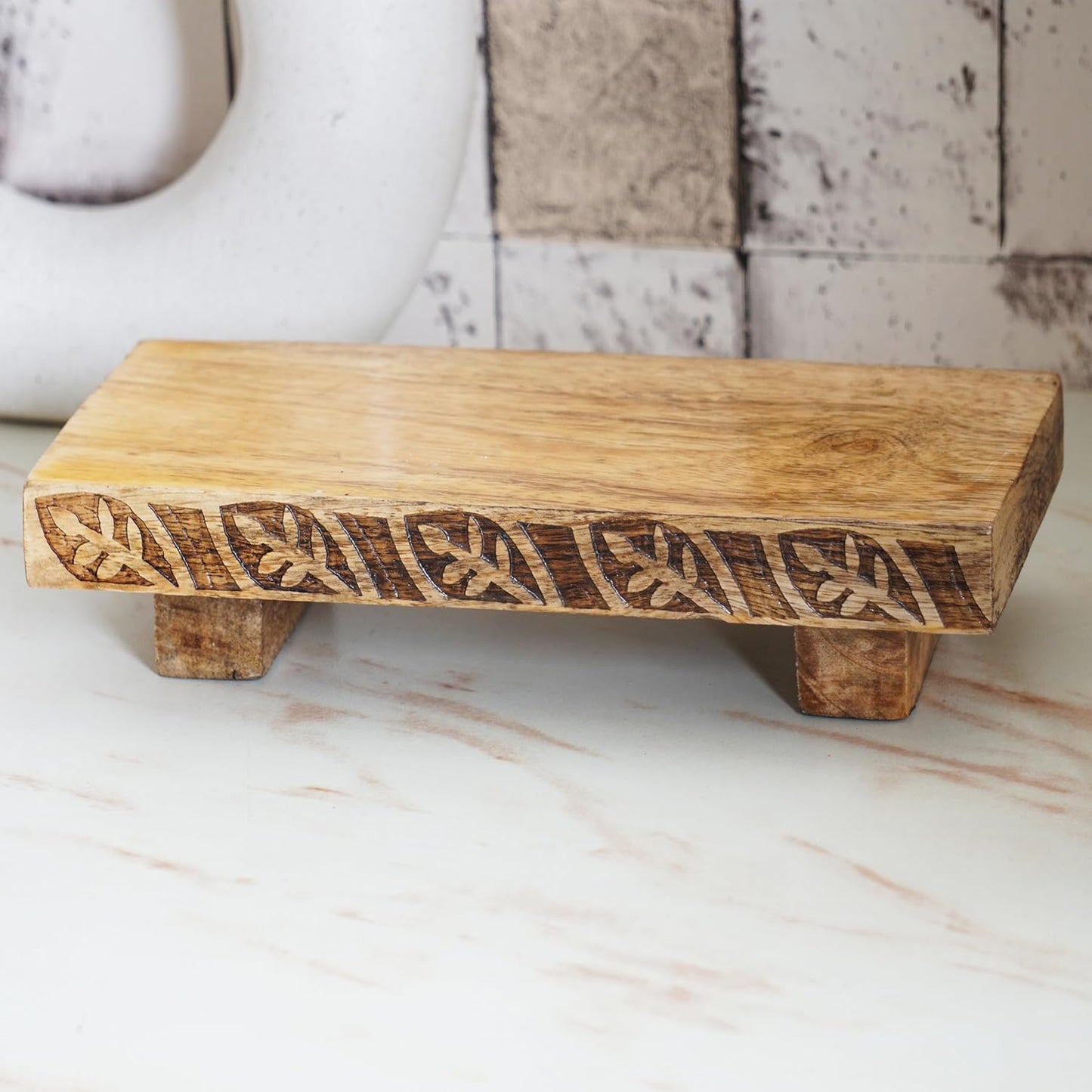 Small Wood Pedestal Stand / Brown / 9 x 4