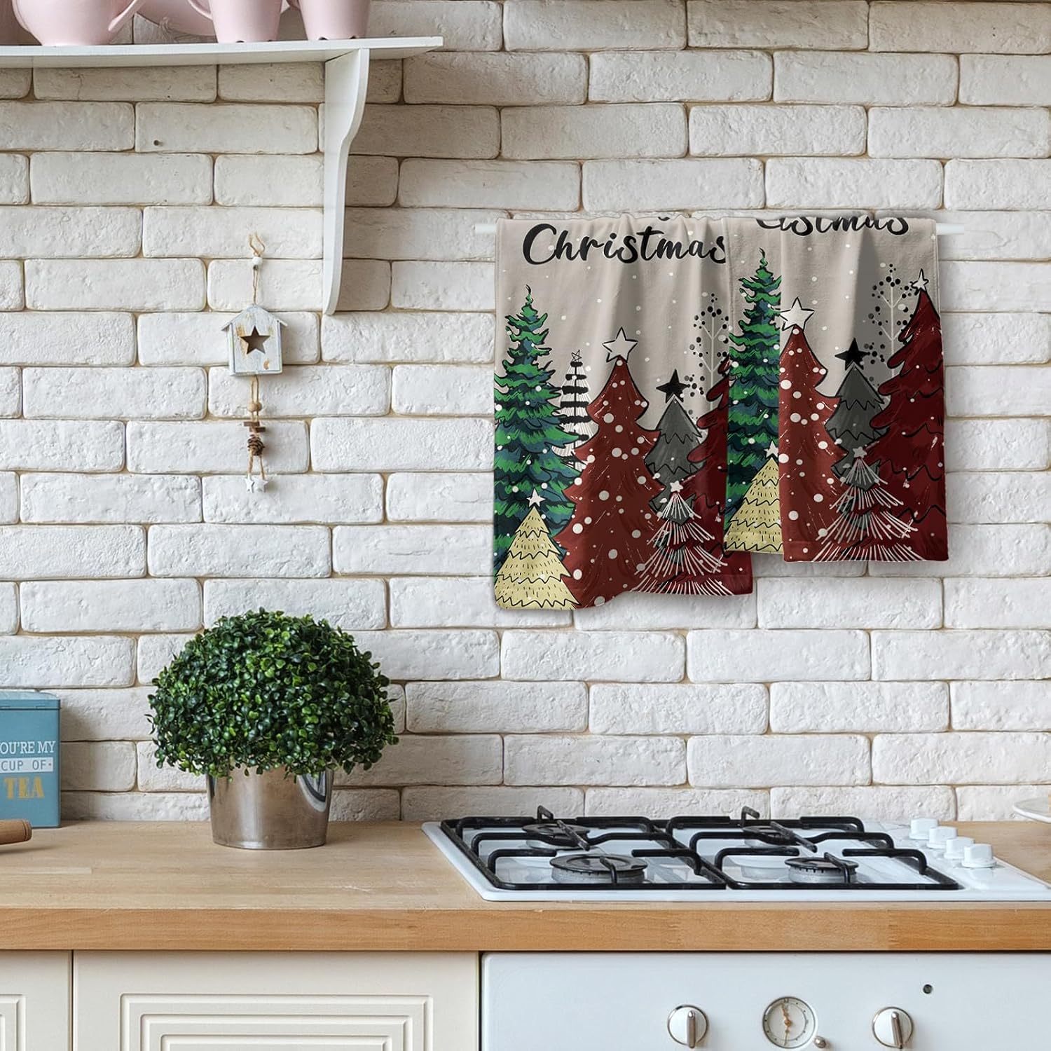 Giwawa Christmas Trees Hand Towels Set of 2 Winter Holiday Bath Towel Soft Kitchen Dish Towels Decorative Bathroom