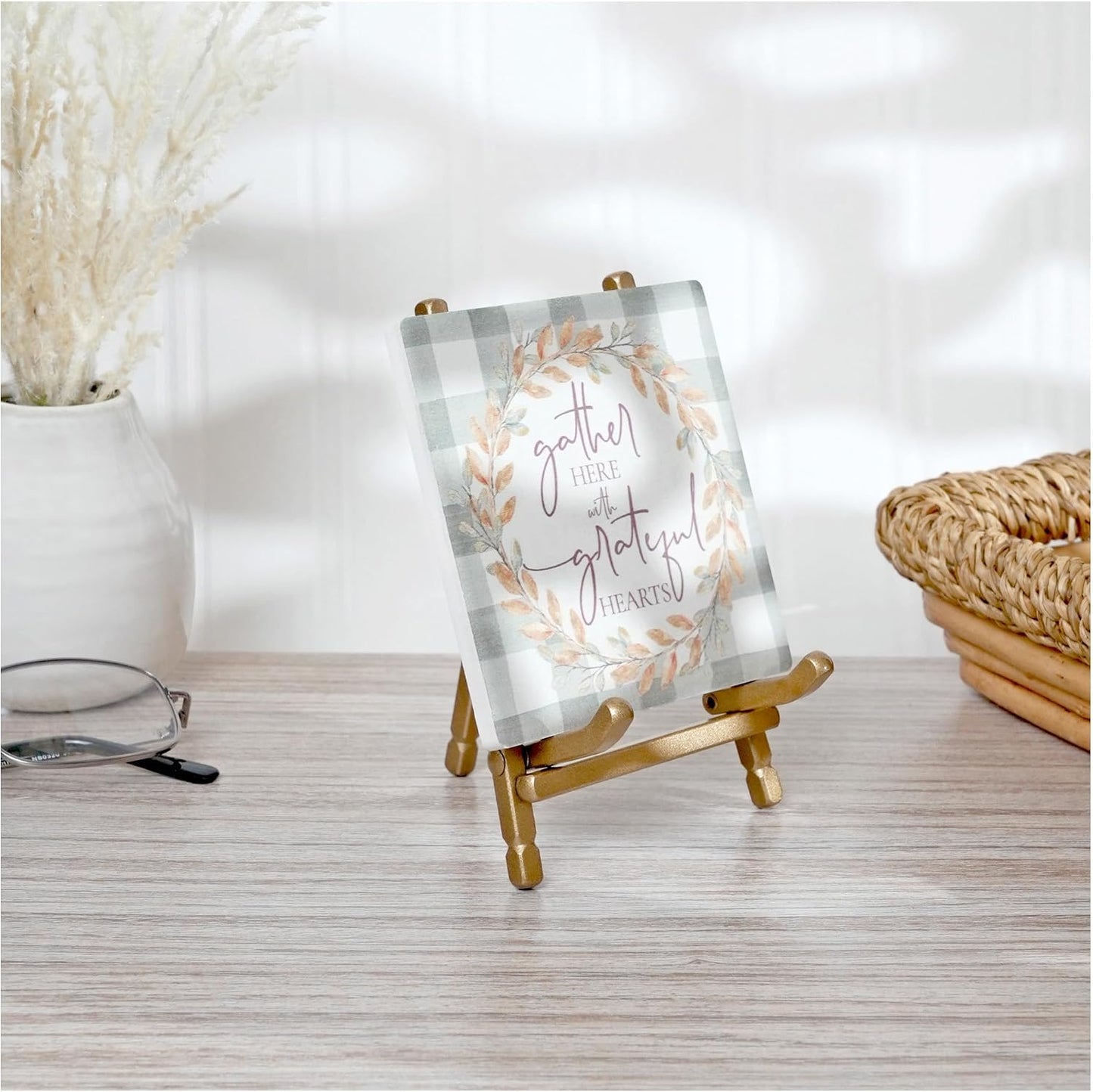 Satin -toned Metal Easel / Gold