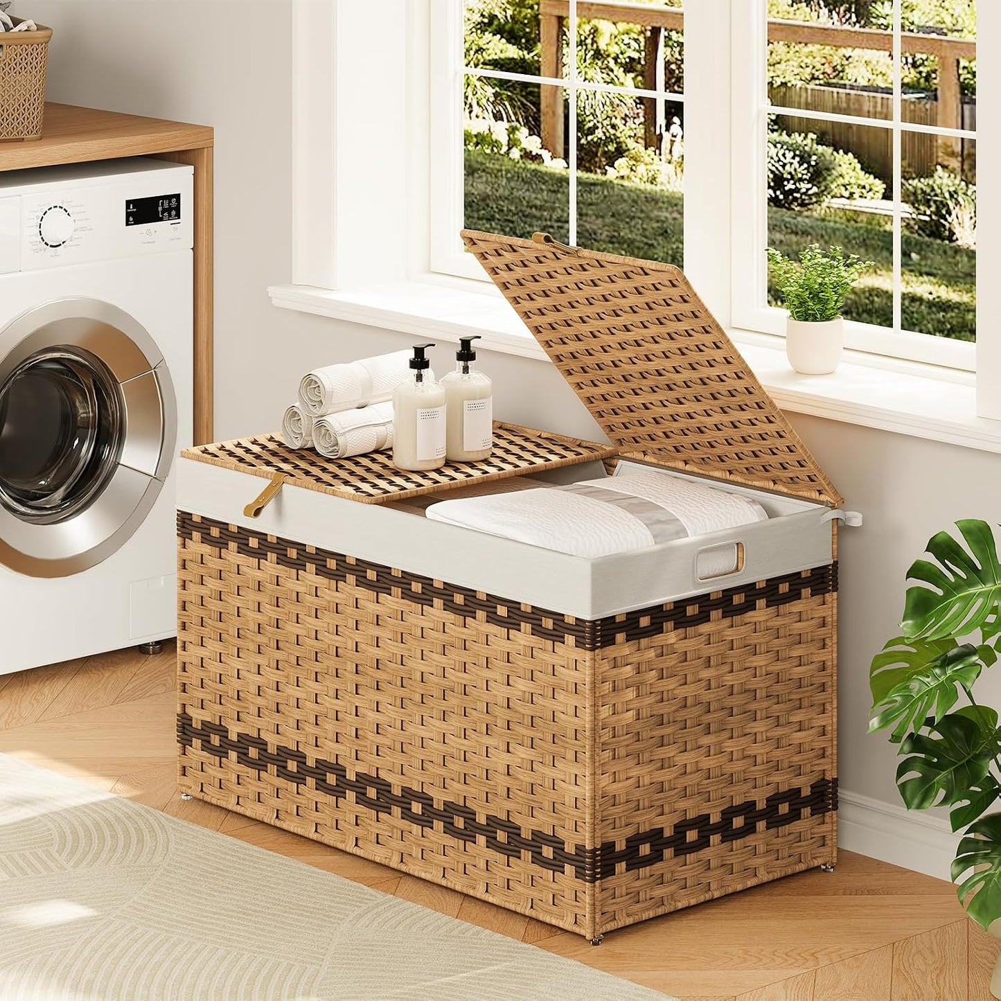 42.3 Gallon Wicker Storage Basket / Natural + Brown / 29.9"L x 17.7"W x 18.1"H