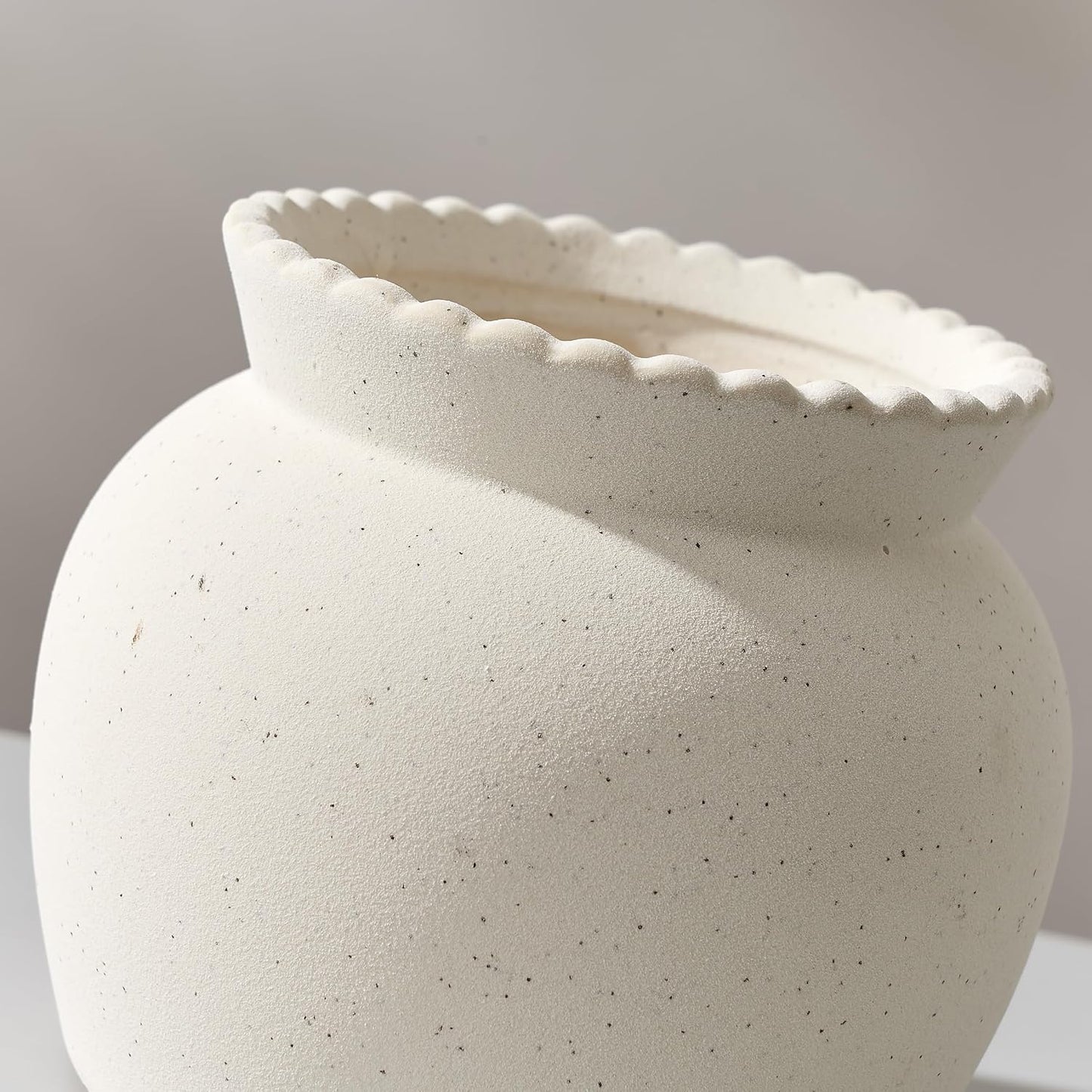 Ceramic Flower Vase / 18967-white / 4.8 Inch
