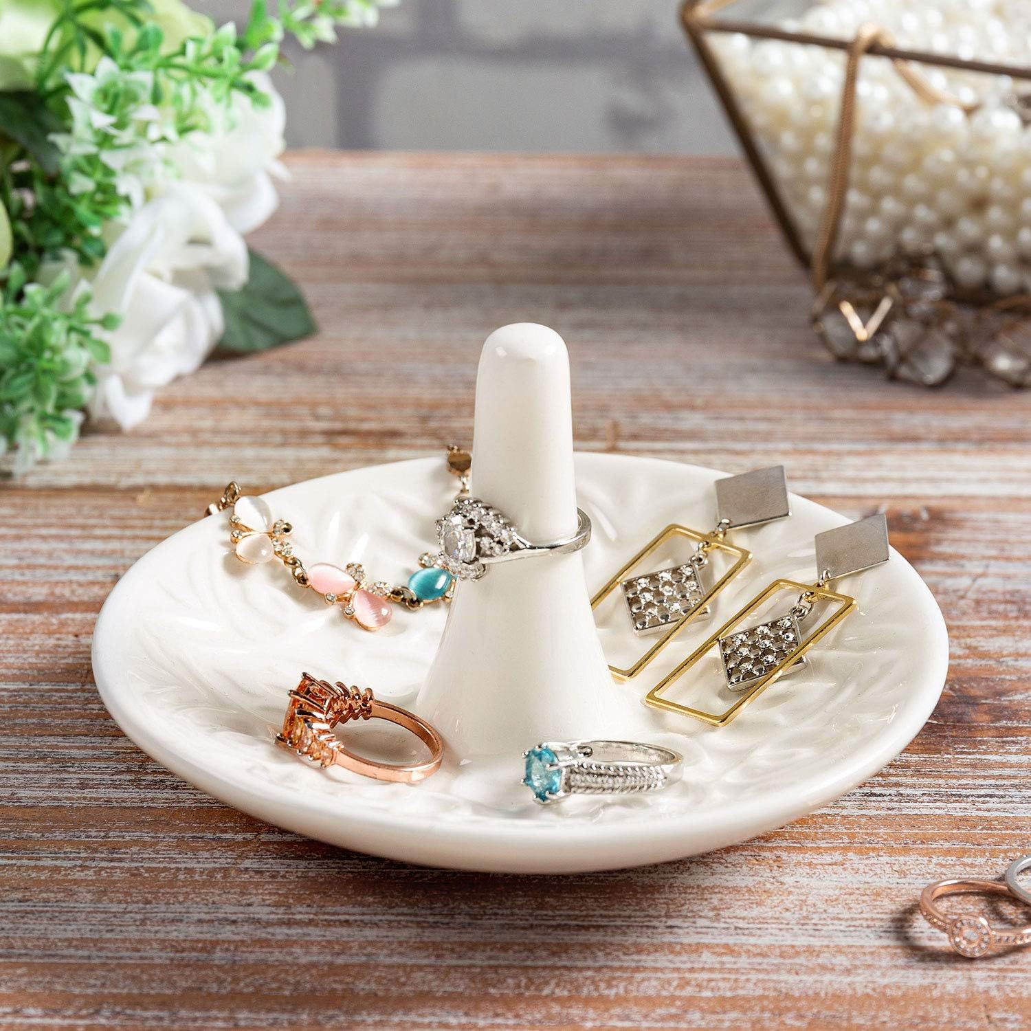 Decorative Ceramic Ring Tray for Jewelry / White