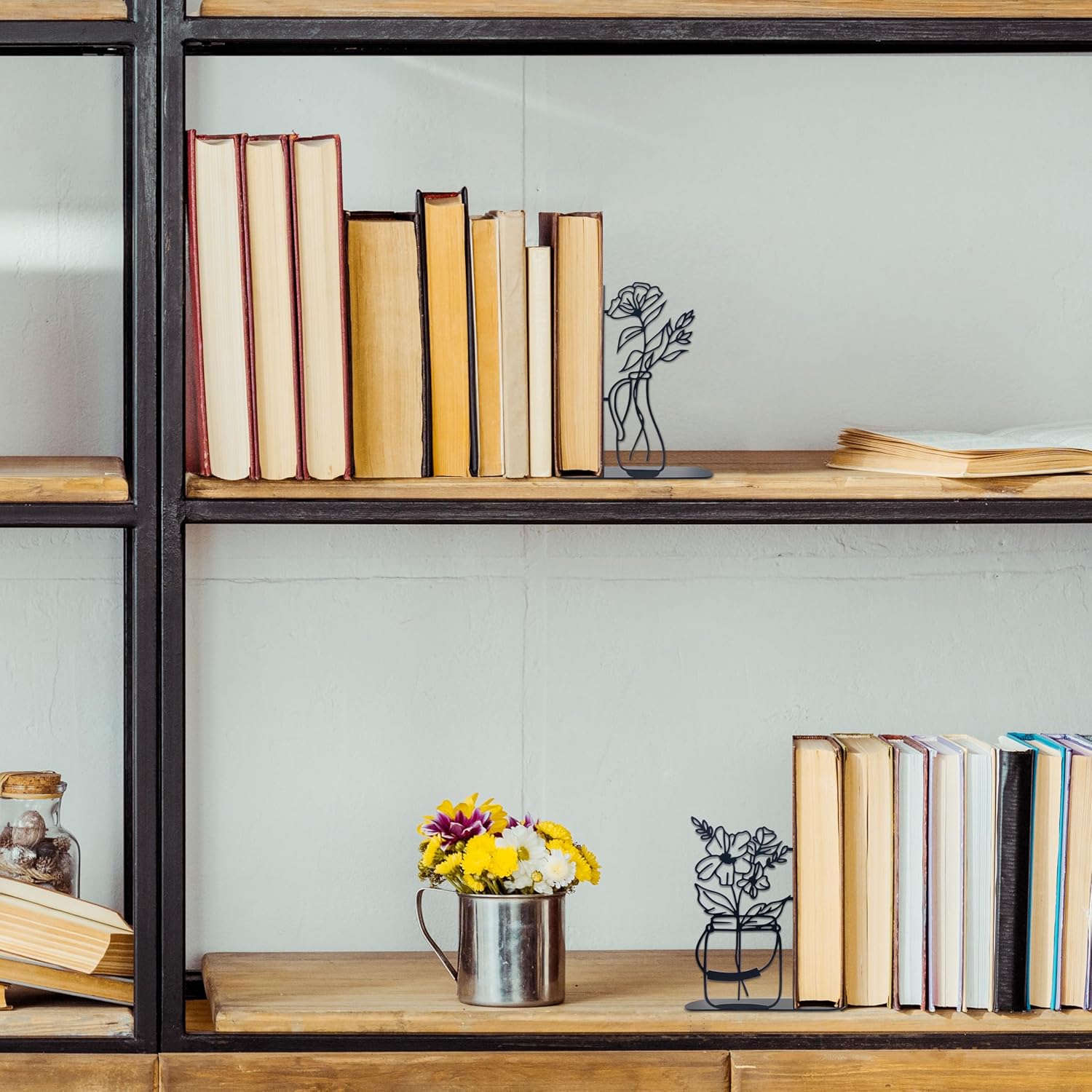 Metal Flower Book Ends / Black