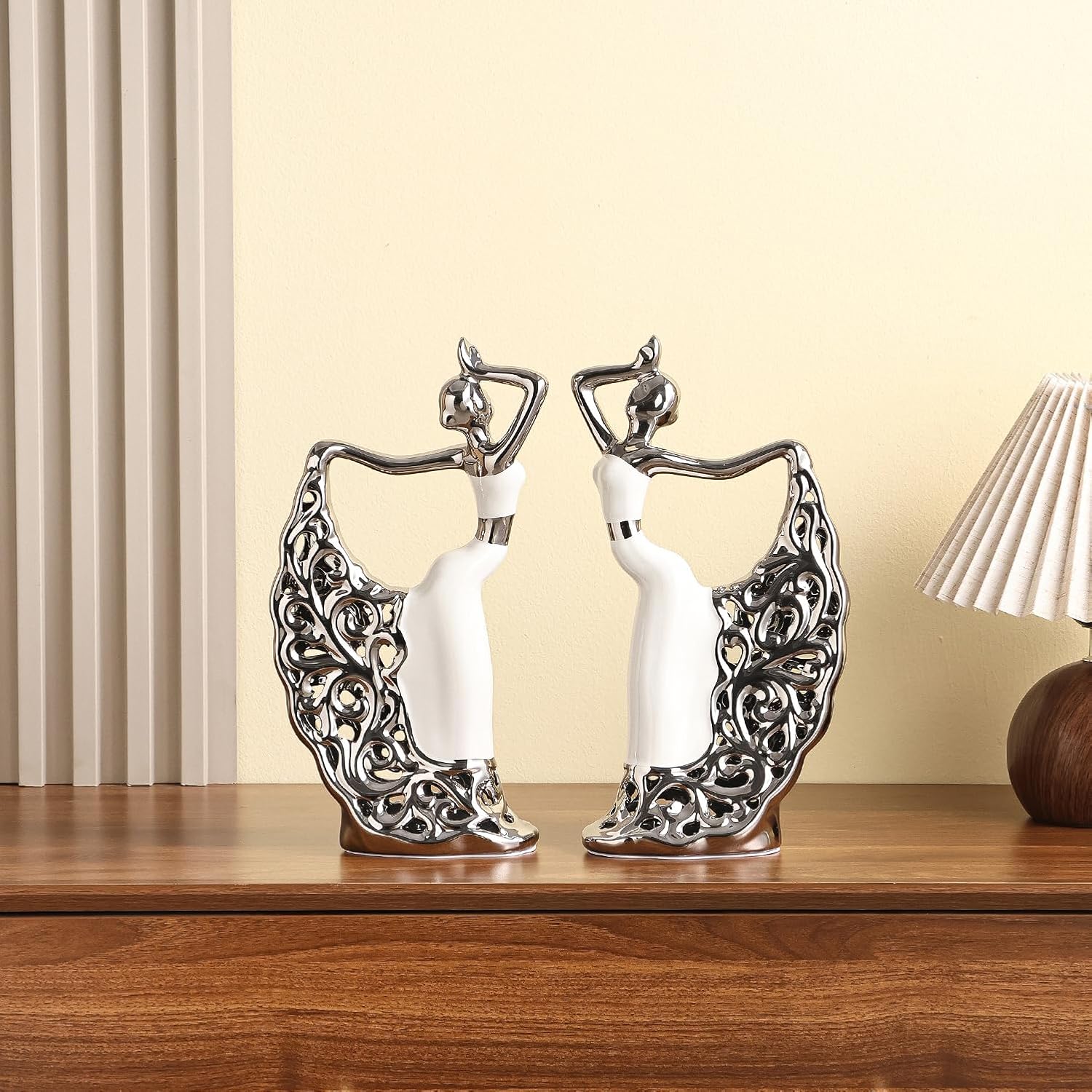 Ceramic Statues Home Decor / White and Silver / Set of 2