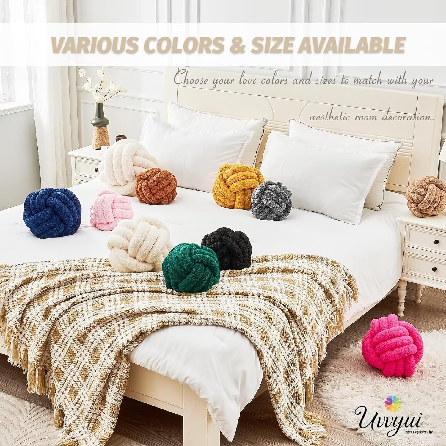 Round Boucle Pillow / Beige / Small