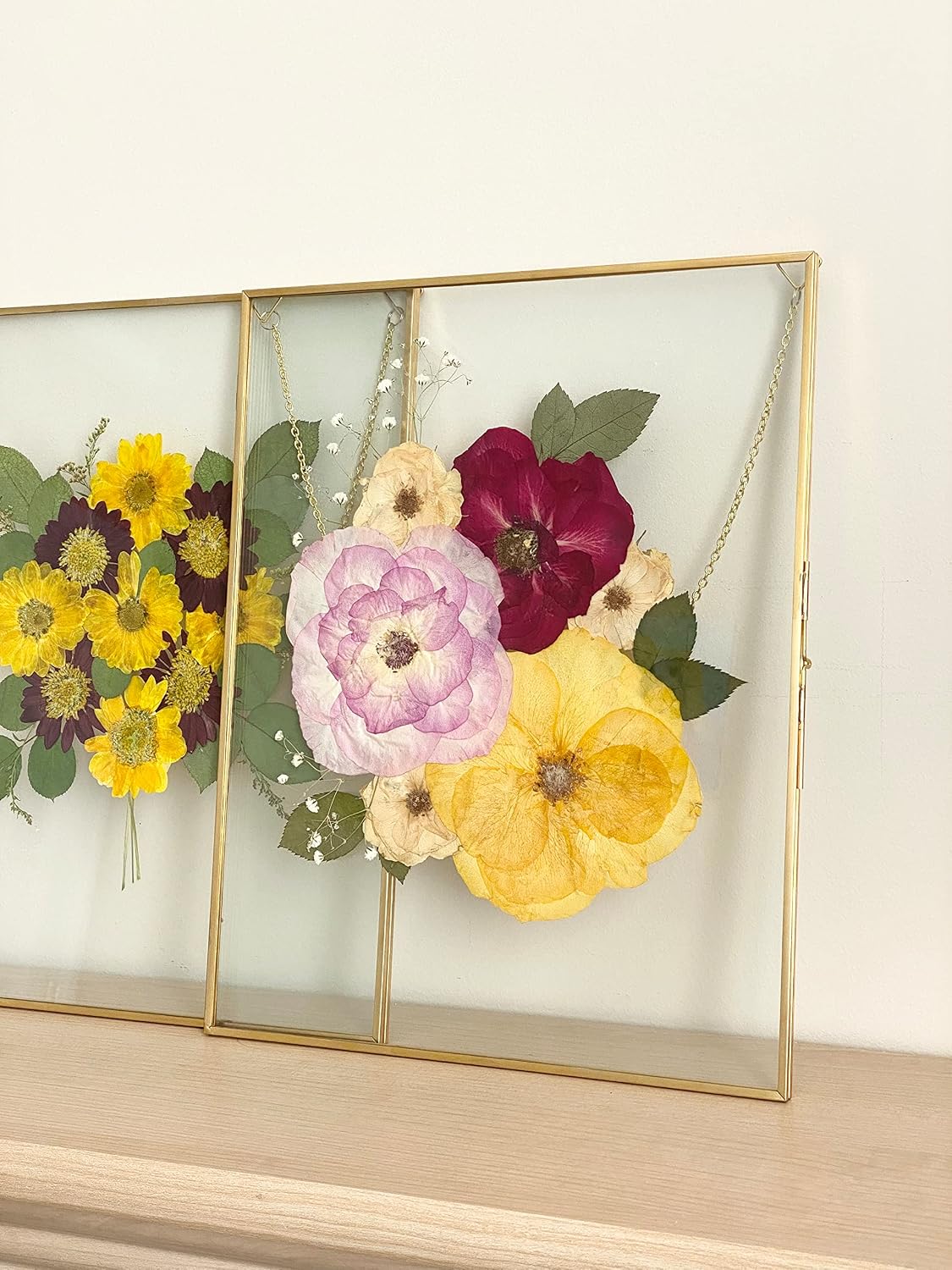 Beedecor Double Glass Frame for Pressed Flowers, Leaf and Artwork - Set of 2 Hanging Picture Frames, Tempered Glass