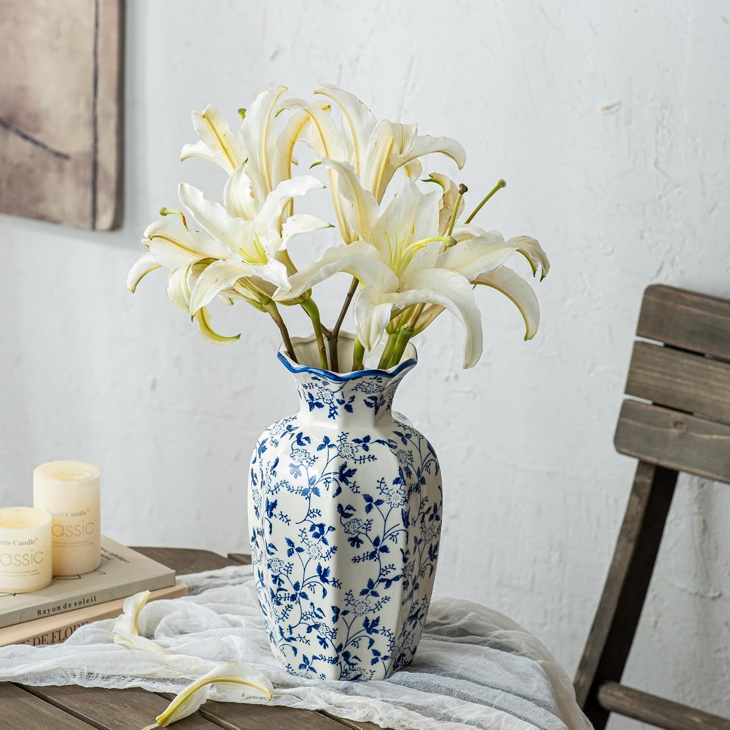 White Ceramic Vase / Vase-u02 / 9.5 INCH / Blue