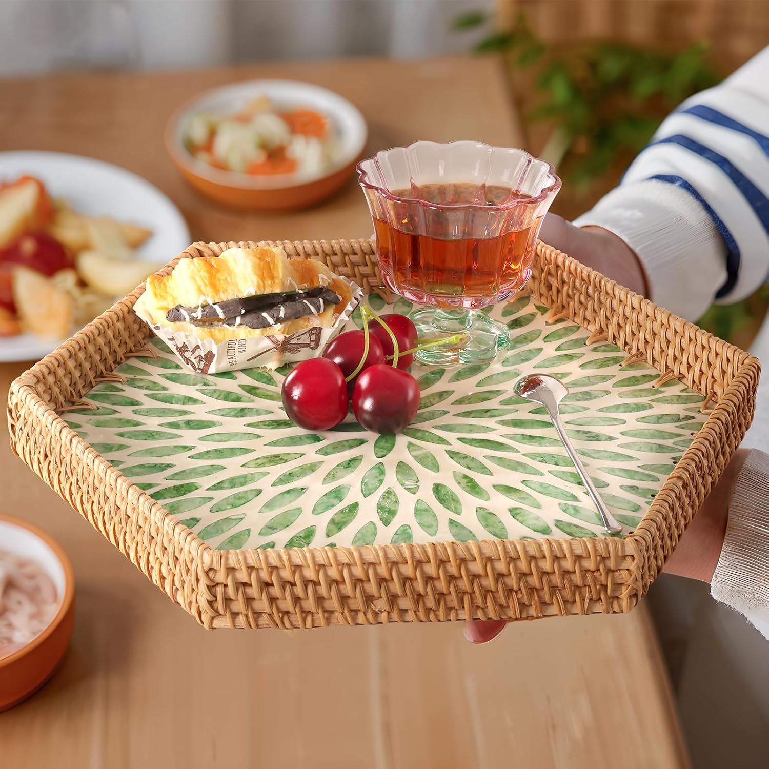 Hexagon Rattan Tray / Green Leaves
