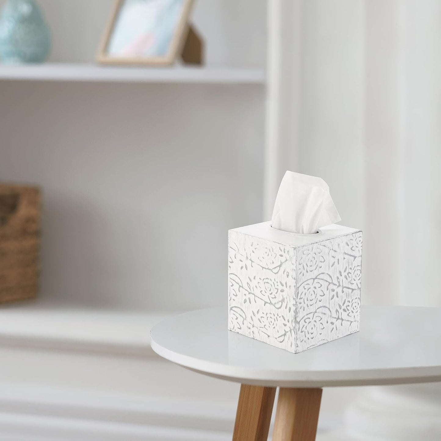 Decorative Metal Tissue Cover / Upright / White