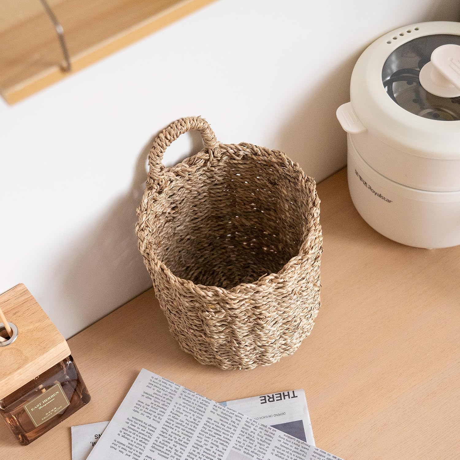 Seagrass Hanging front door decor Wall Basket