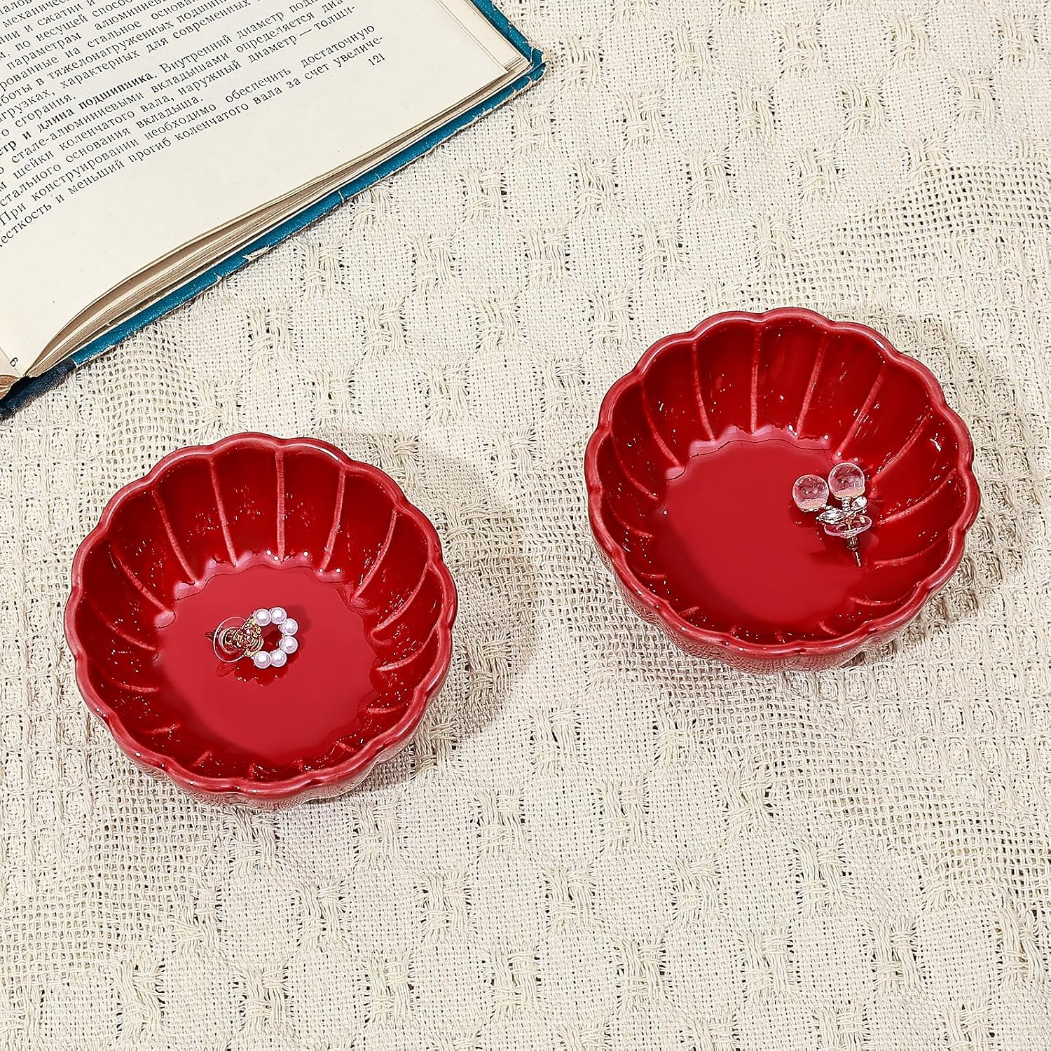 Decorative Plate Tray / Round Petal Flower, Red