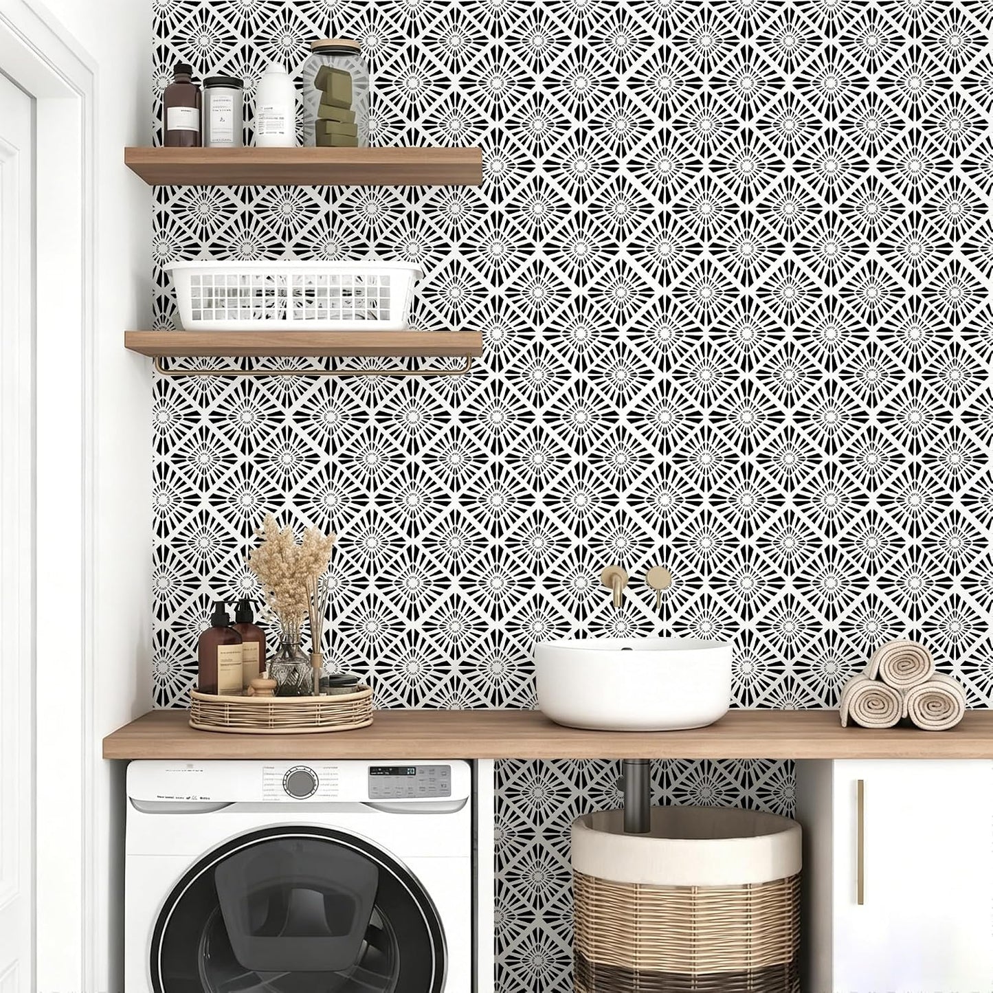 Diamond Wallpaper 2 Sheets Removable Peel and Stick Geometric Pattern / Black / 15.7 x 35.4