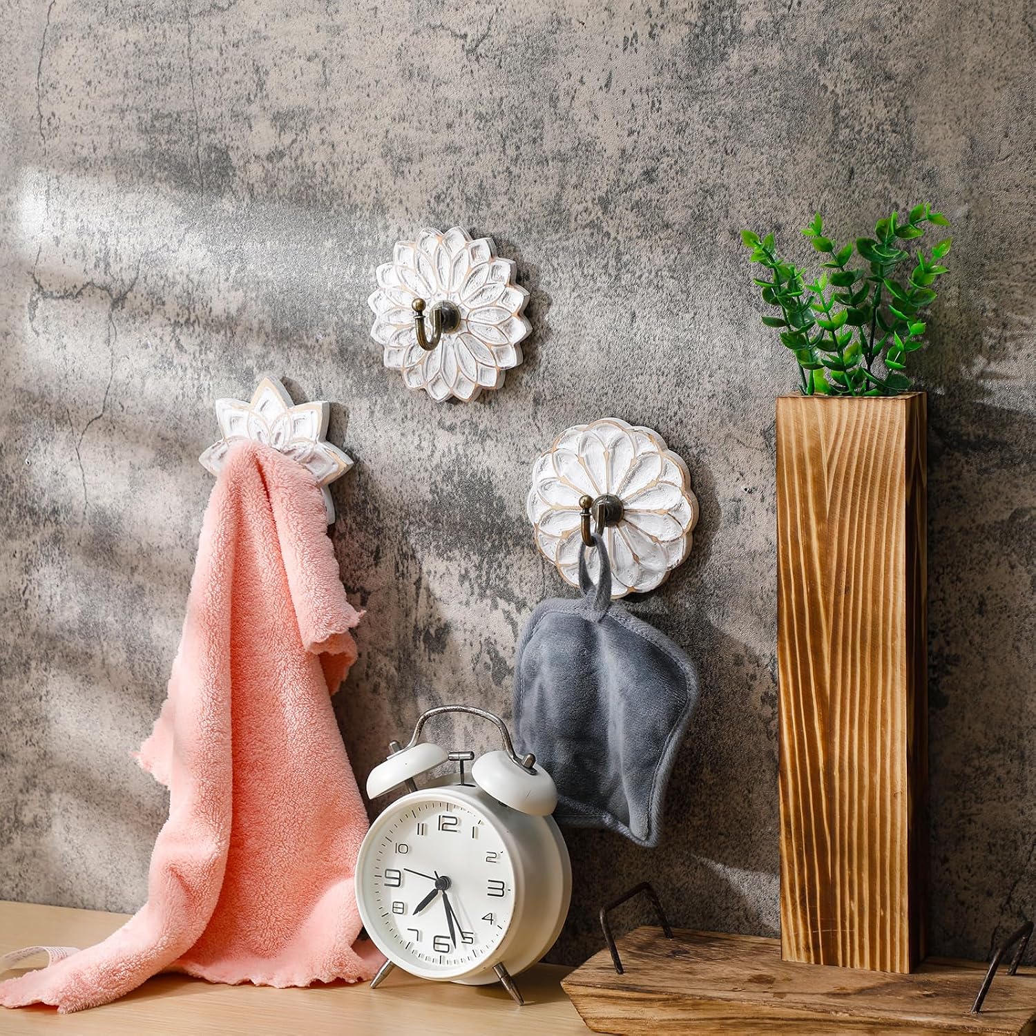 Distressed Vintage Wall Hooks Mandala / Retro / Set of 3