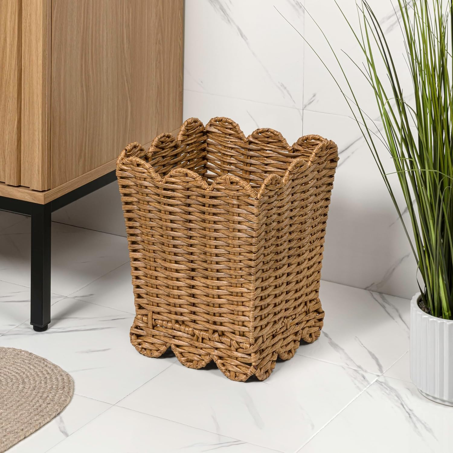 HPM1409A-SET2 Silas Modern Farmhouse Resin 3.3-Gallon Tapered Square Wicker Watebasket / Natural