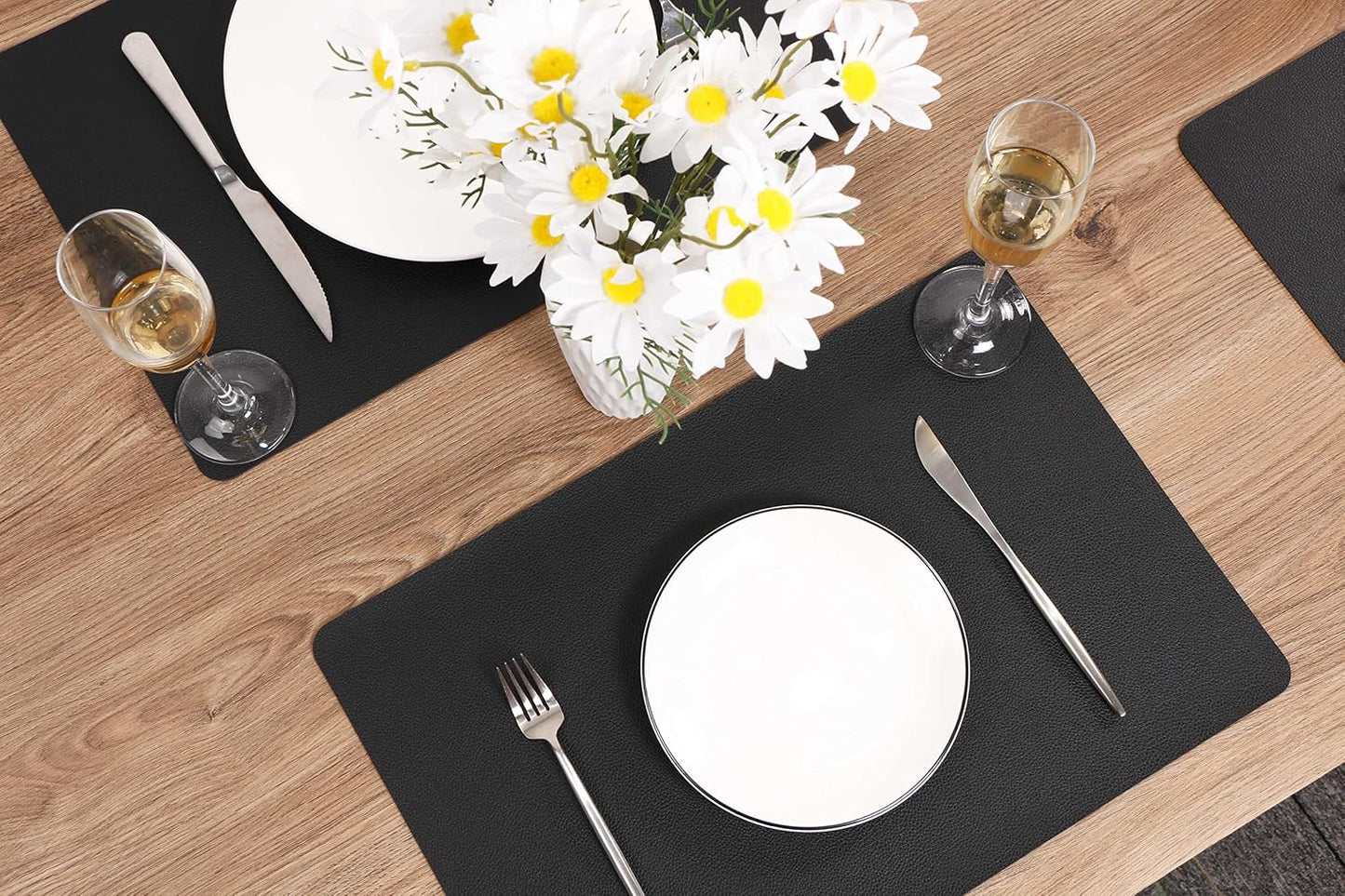 Wipeable Placemats Leather Table Mats Waterproof Heat-Resistant Easy to Clean for Dining Table Set Kitchen Table (6
