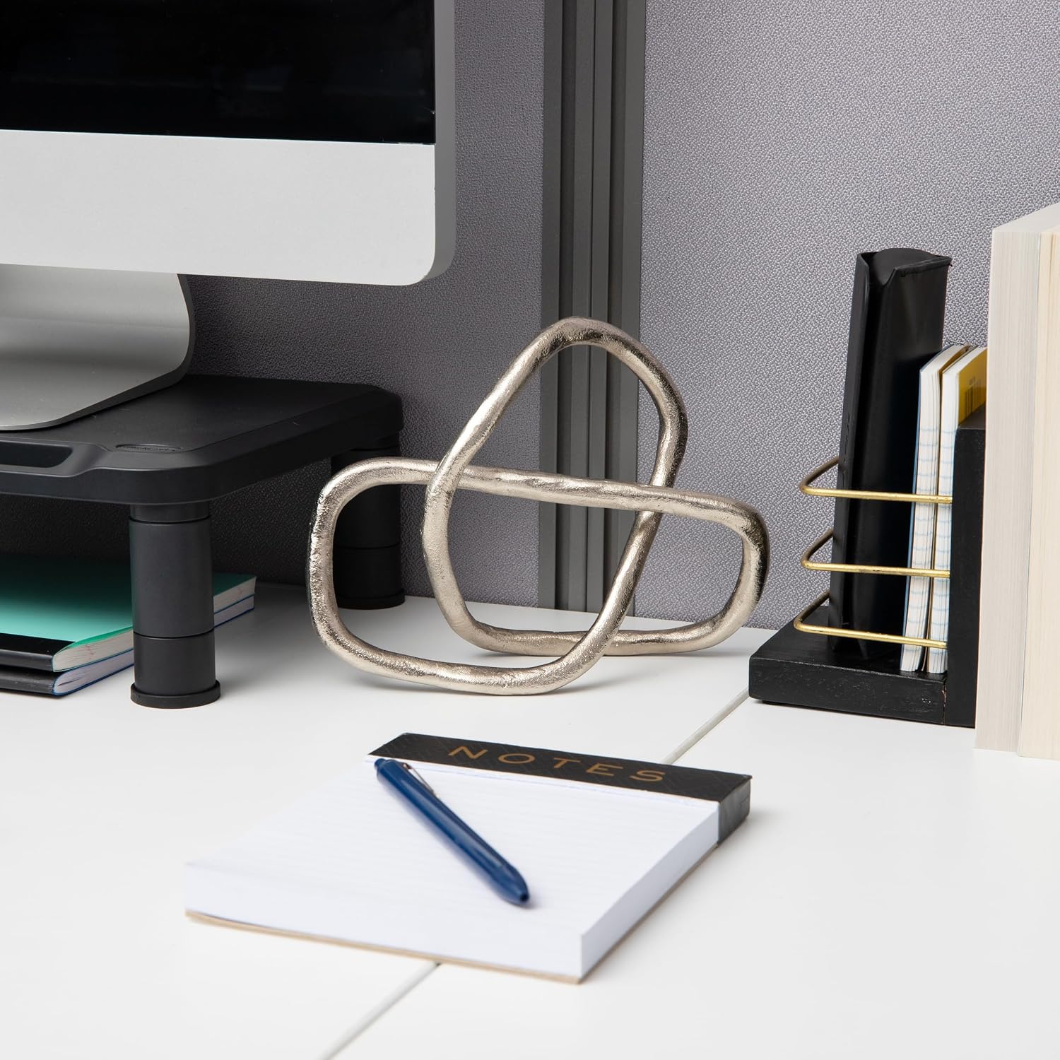 Modern Home and Office Decor / Decorative Squiggle