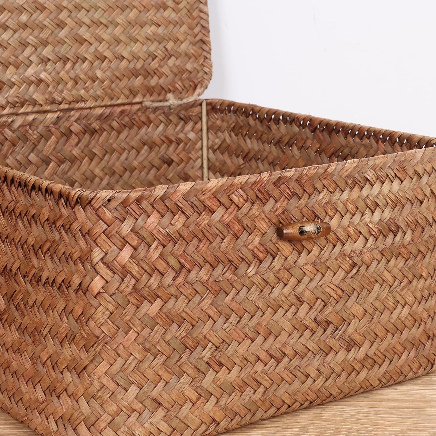 Wicker Shelf Baskets / Medium / Coffee