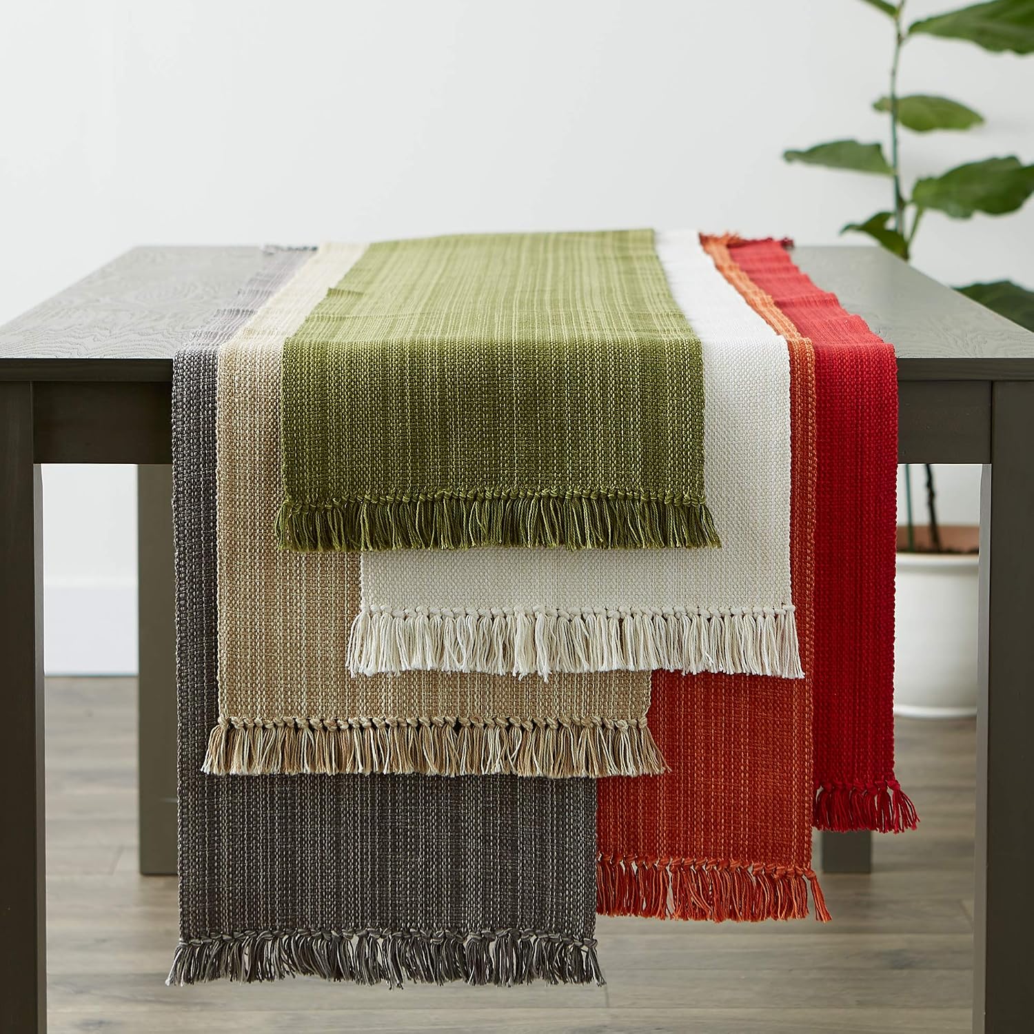 DII Variegated Tabletop Collection, Table Runner3x108, Tango Red