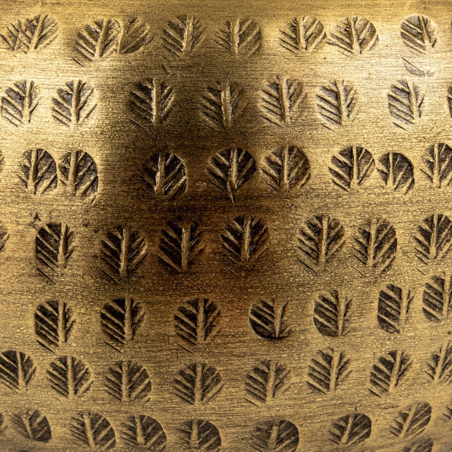 Round Hammered Metal Container / Cottage