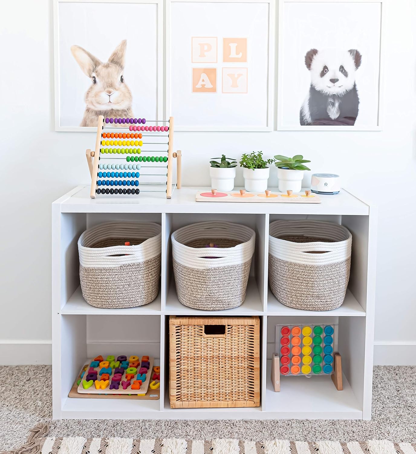 Woven Decorative Basket for Organizing / Brown / Off-white / 15 x 10 x 9