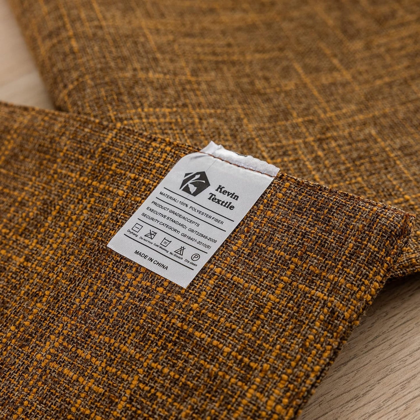 Kevin Textile Burlap Linen Placemats Set of 6 Heat Resistant Dining Table Place Mats Washable Kitchen Table Mats for