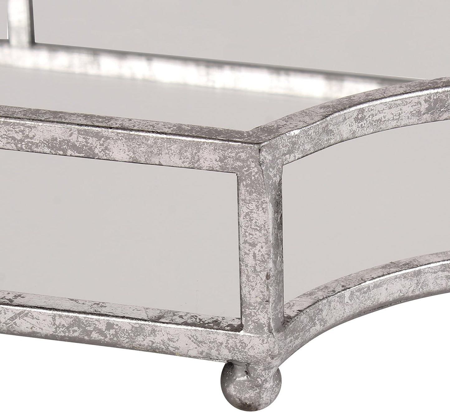 Ciel Metal Mirrored Ornate Scalloped Decorative Tray / 18.8 x 12.3 x 2.5 / Silver