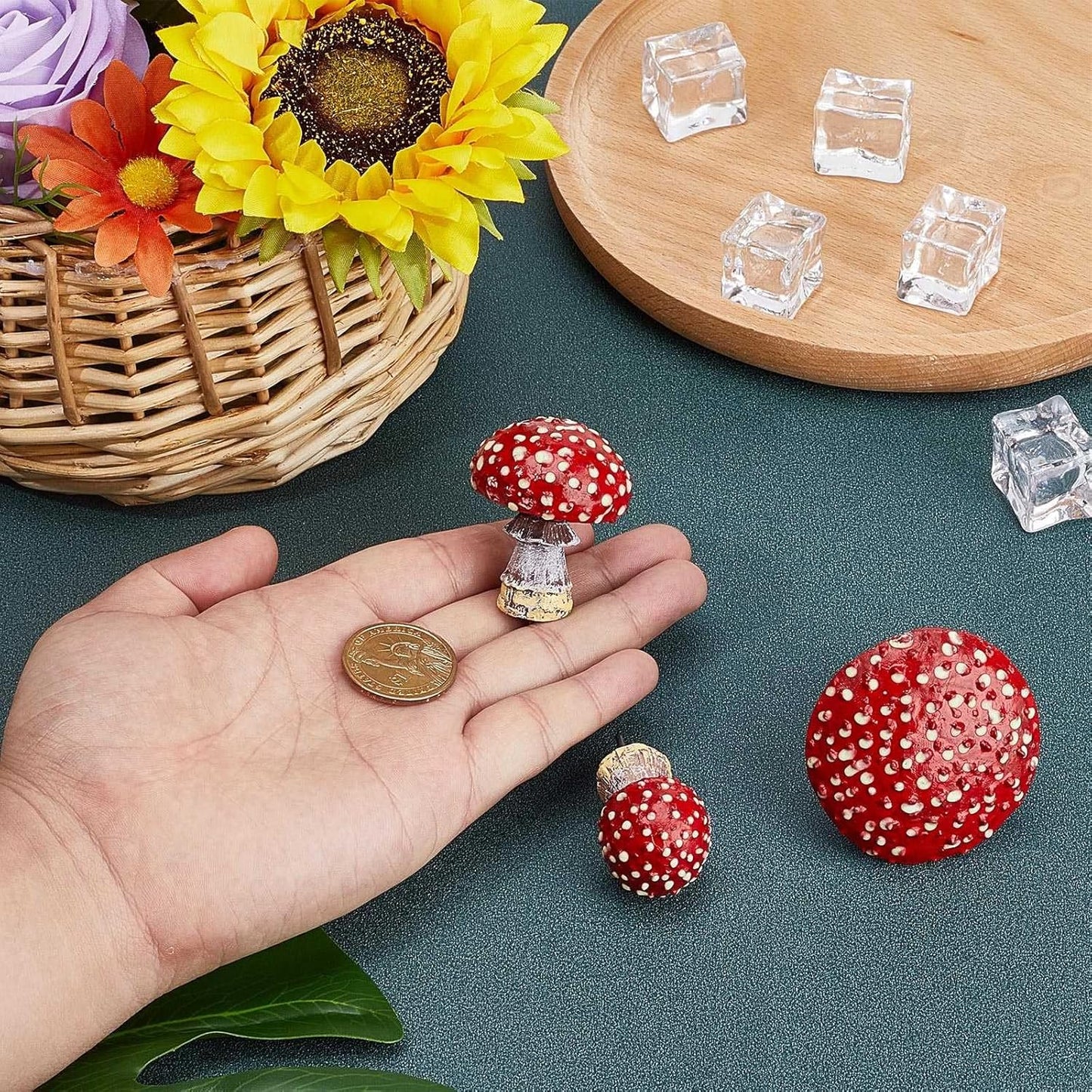 Garden Mushroom Decor Glowing Mushrooms Statue / 53.5 x 25.5 / 37~ ~55mm / Red / Set of 3