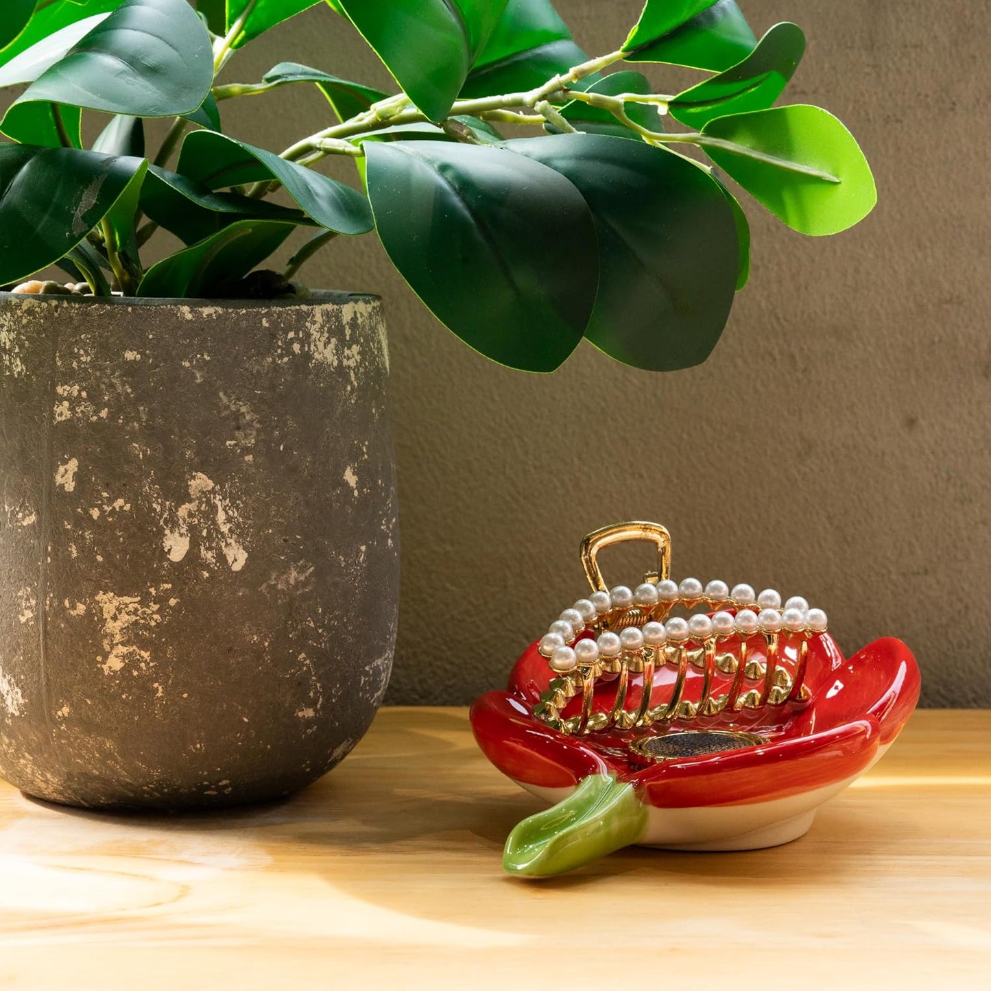 Ceramic Soap Dish Holder / Red