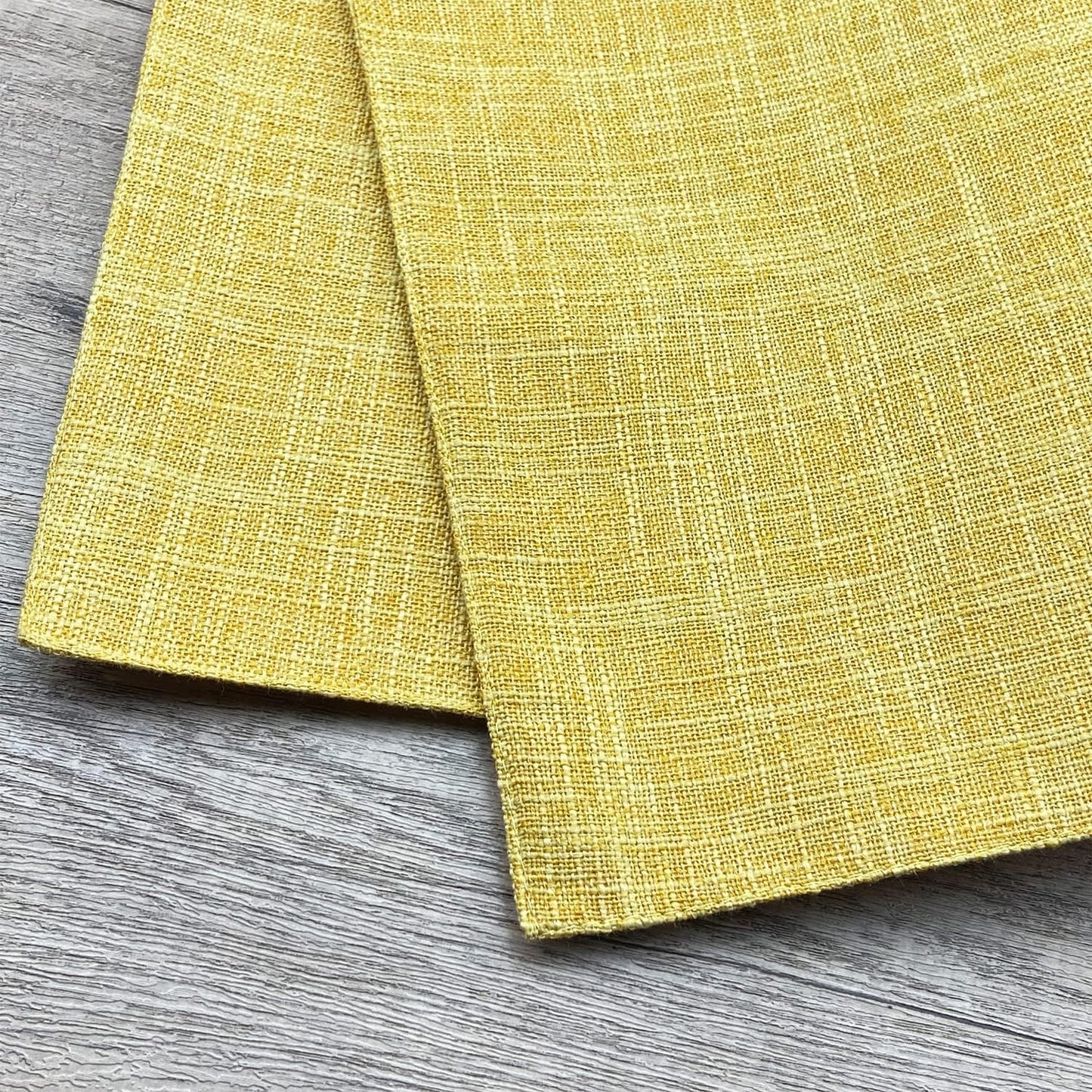 Weabetfu Cloth Placemats Set of 8 Heat Resistant Dining Table Placemats | Cotton Linen Machine Washable Kitchen Table