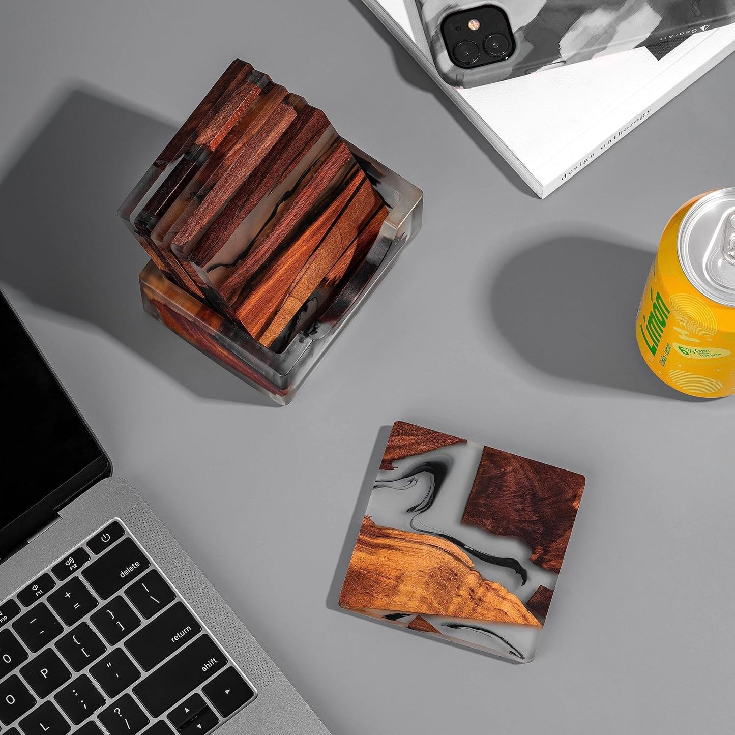 Holder / Walnut Coasters Set / Square