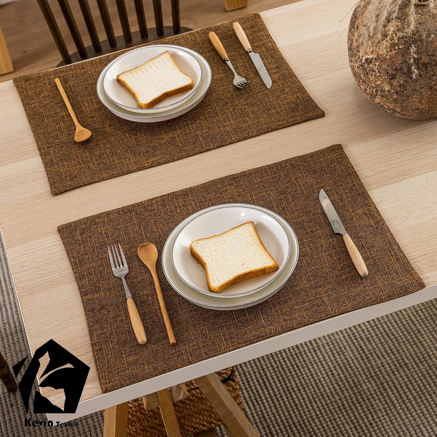 Kevin Textile Burlap Linen Placemats Set of 6 Heat Resistant Dining Table Place Mats Washable Kitchen Table Mats for