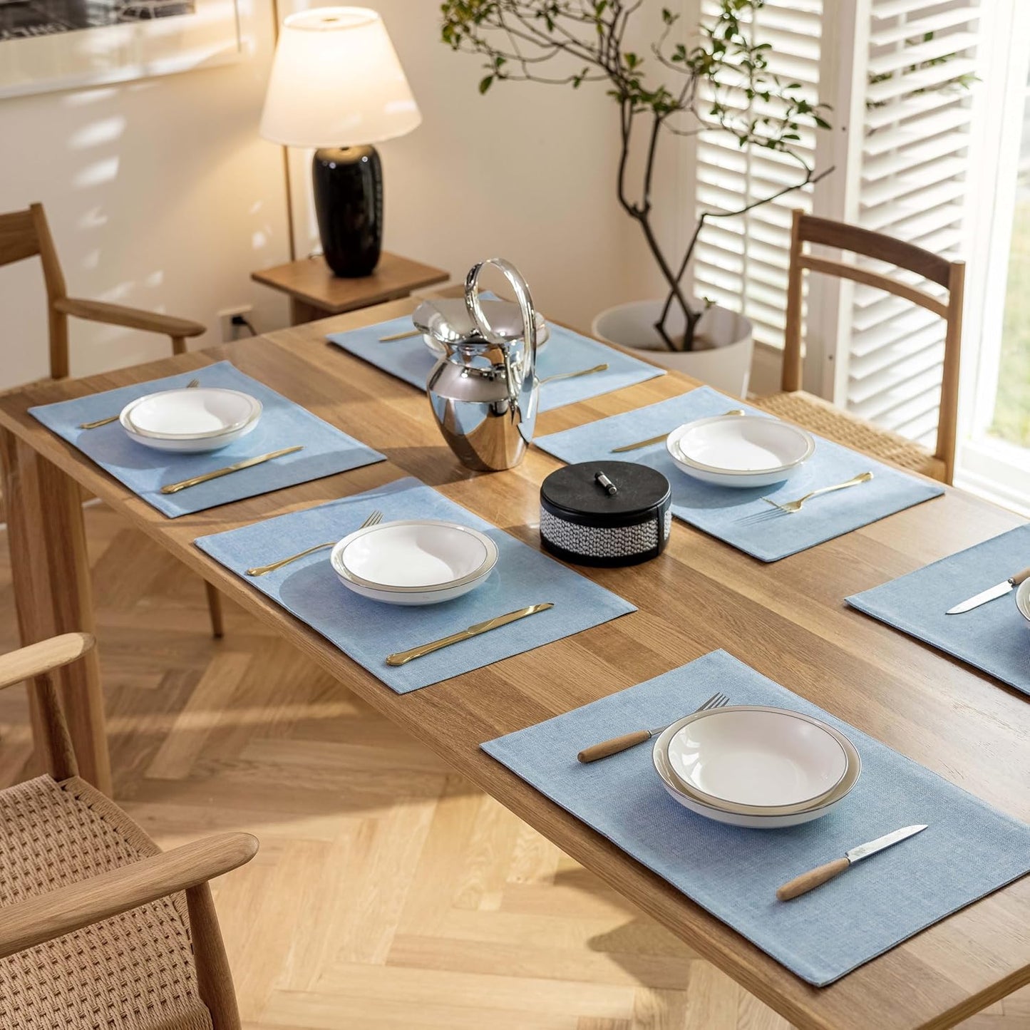 Demetex Placemats Set of 8 Heat Resistant Blue Placemats Soft Washable Linen Place Mats Table Mat for Dinner Gathering