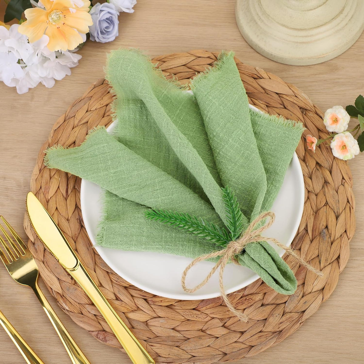 TURSTIN 24 Pieces Cotton Linen Cloth Napkin Handmade Cloth Napkin with Fringe 17 x 17 Inch Soft Cloth Dinner Wedding