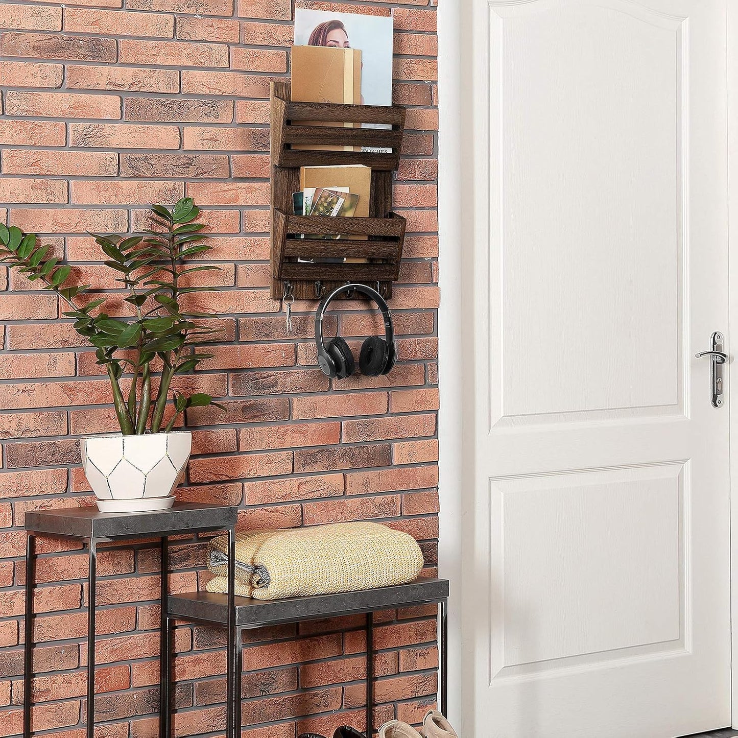 Mail Holder / 4 Key Hooks / Dark Brown