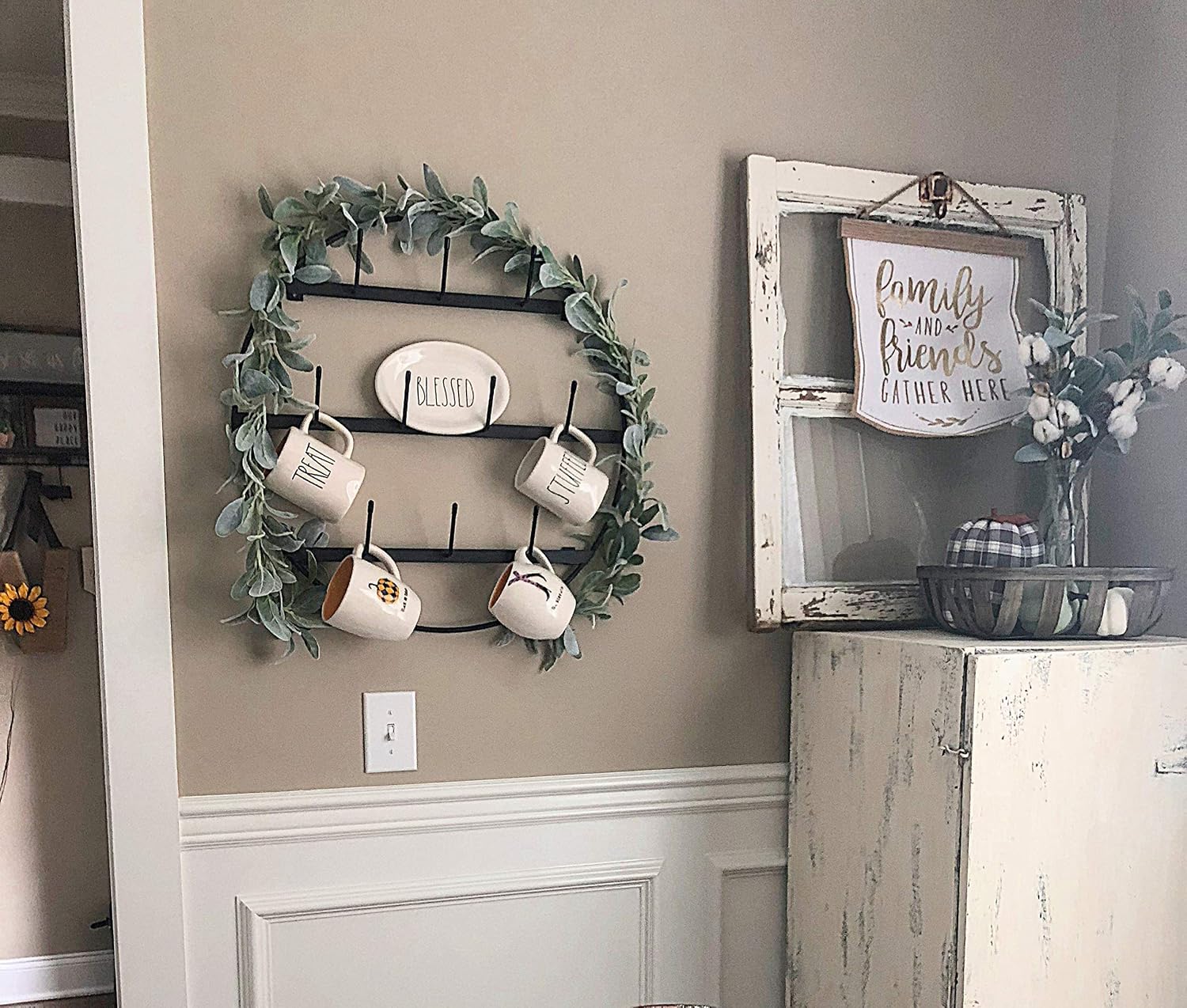 Mug Rack with Sturdy Steel Frame, Matte Black Finish, Removable Rubber Caps, Wall Mounted (Round 24" x 24")