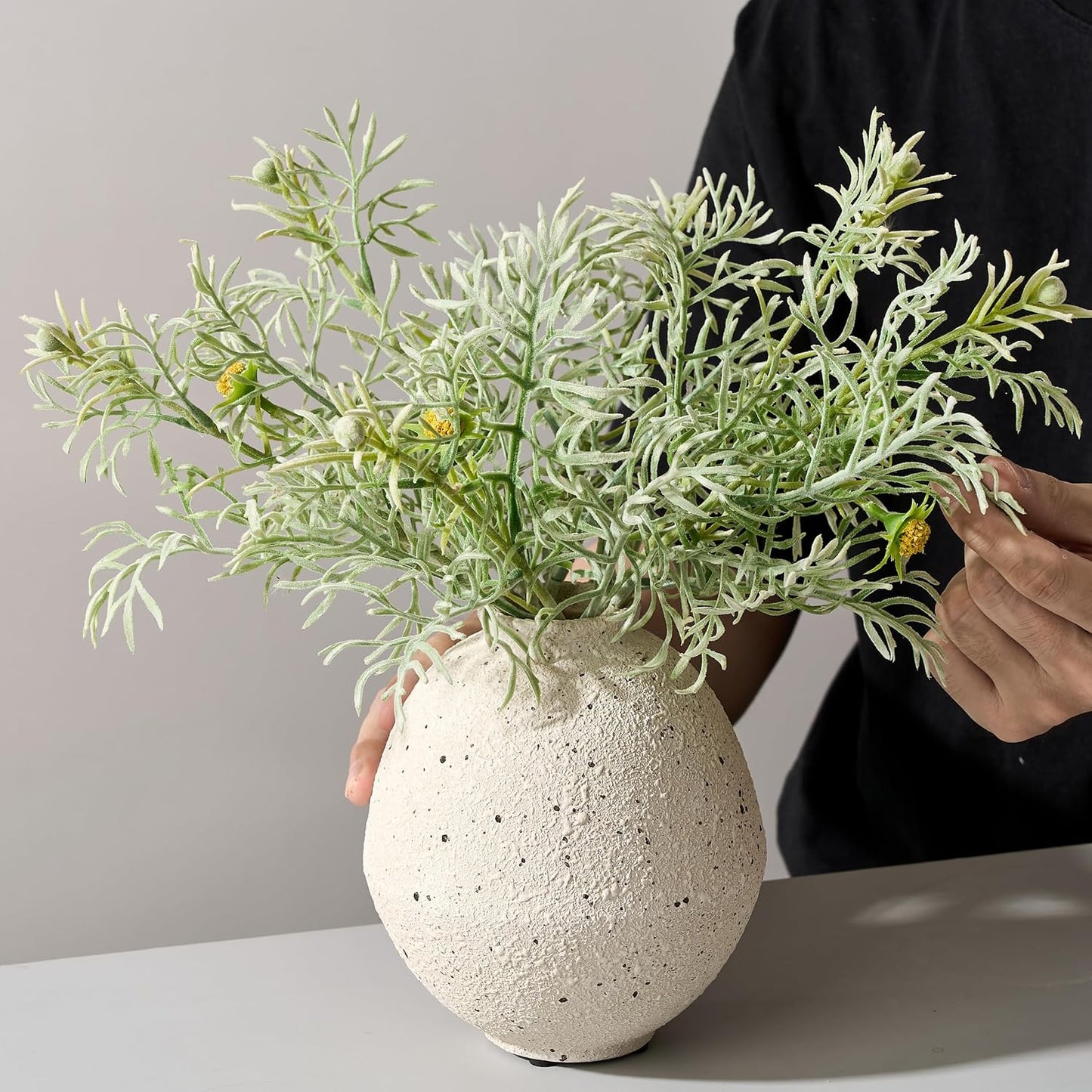 Ceramic Flower Vase / Cream-white- 6.22 / 6.22 Inch