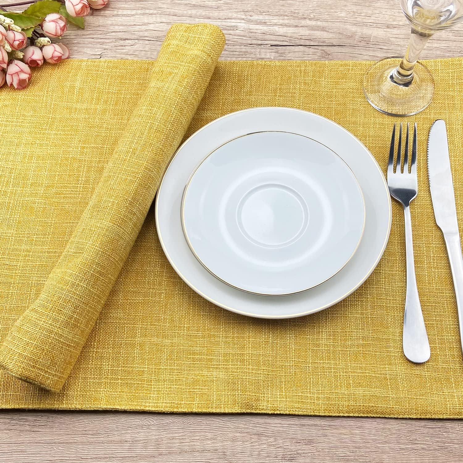 Weabetfu Cloth Placemats Set of 6 Heat Resistant Dining Table Placemats | Cotton Linen Machine Washable Kitchen Table