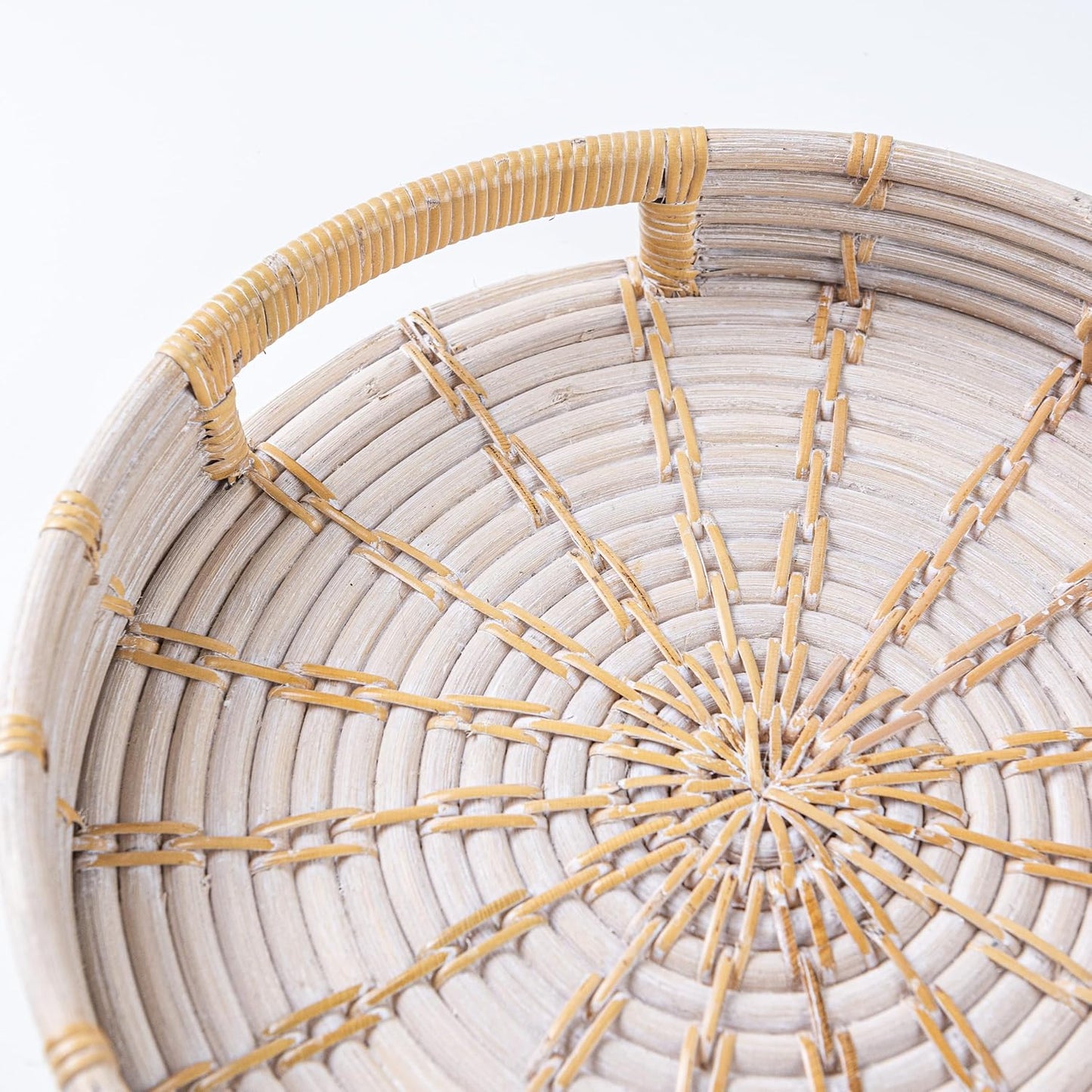 Round Rattan Tray / Washed White / 11 x 11 x 2