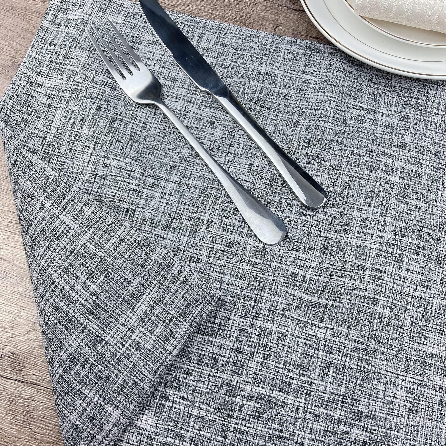 Weabetfu Cloth Placemats Set of 8 Heat Resistant Dining Table Place mats | Cotton Linen Machine Washable Kitchen Table