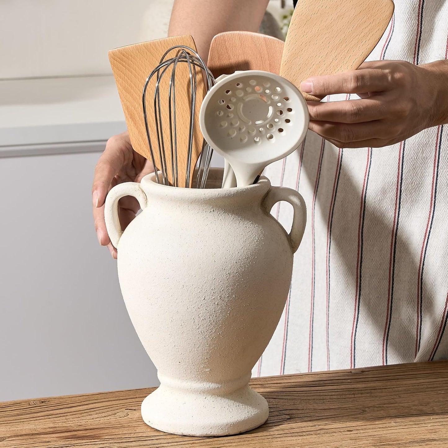 Farmhouse Terracotta Vase / White- 8.46 / 8.46 Inch