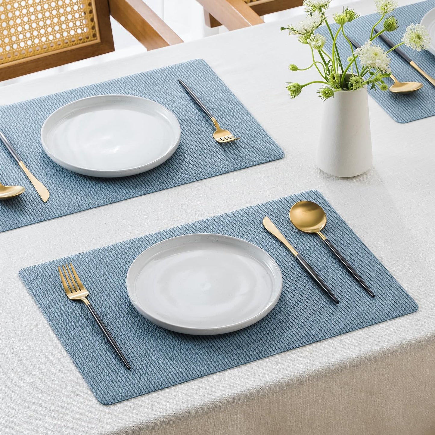 Jovono Faux Leather Placemats Set of 8, Waterproof Washable Table Mats, Easy-Clean Heat Resistant Kitchen Vinyl Place