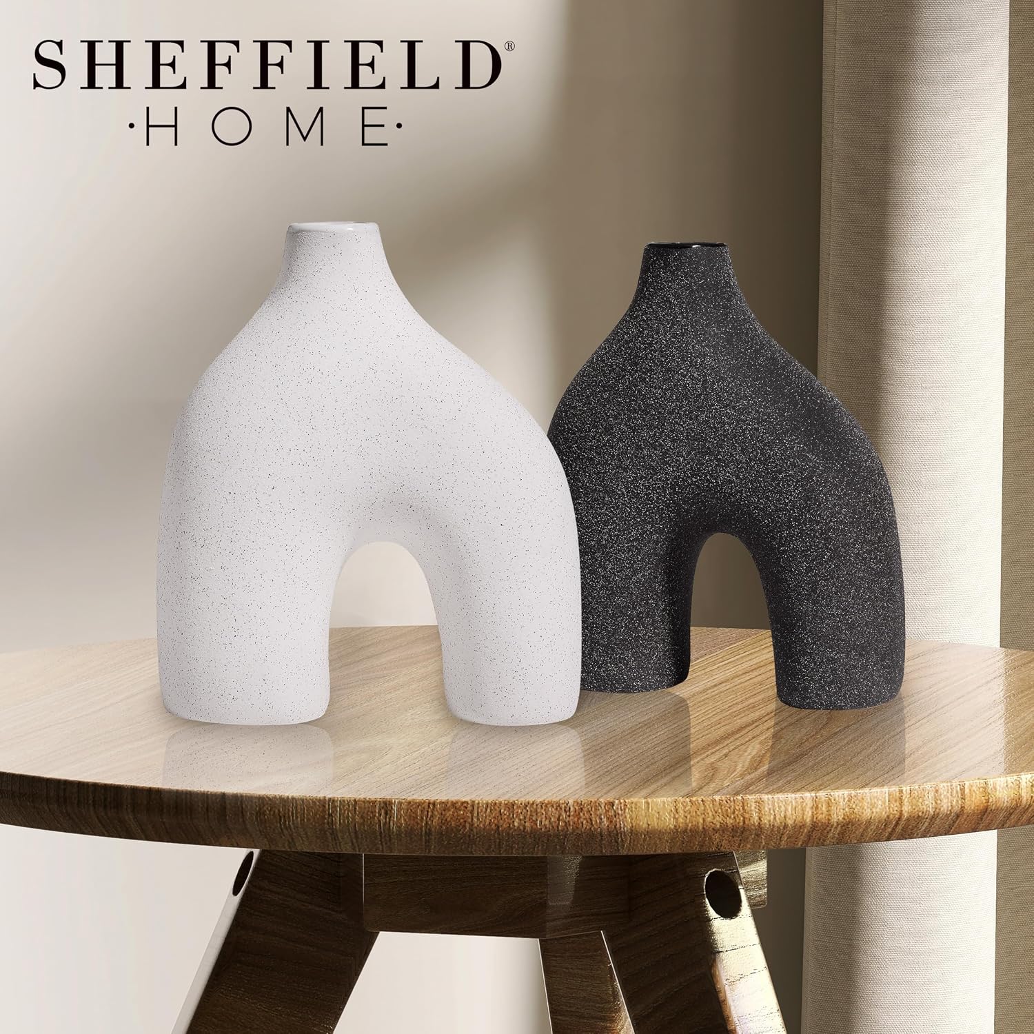 Modern Round U-Shaped Vase / 8 x 3.35 x 9.3 / White/black - U-shaped / Set of 2