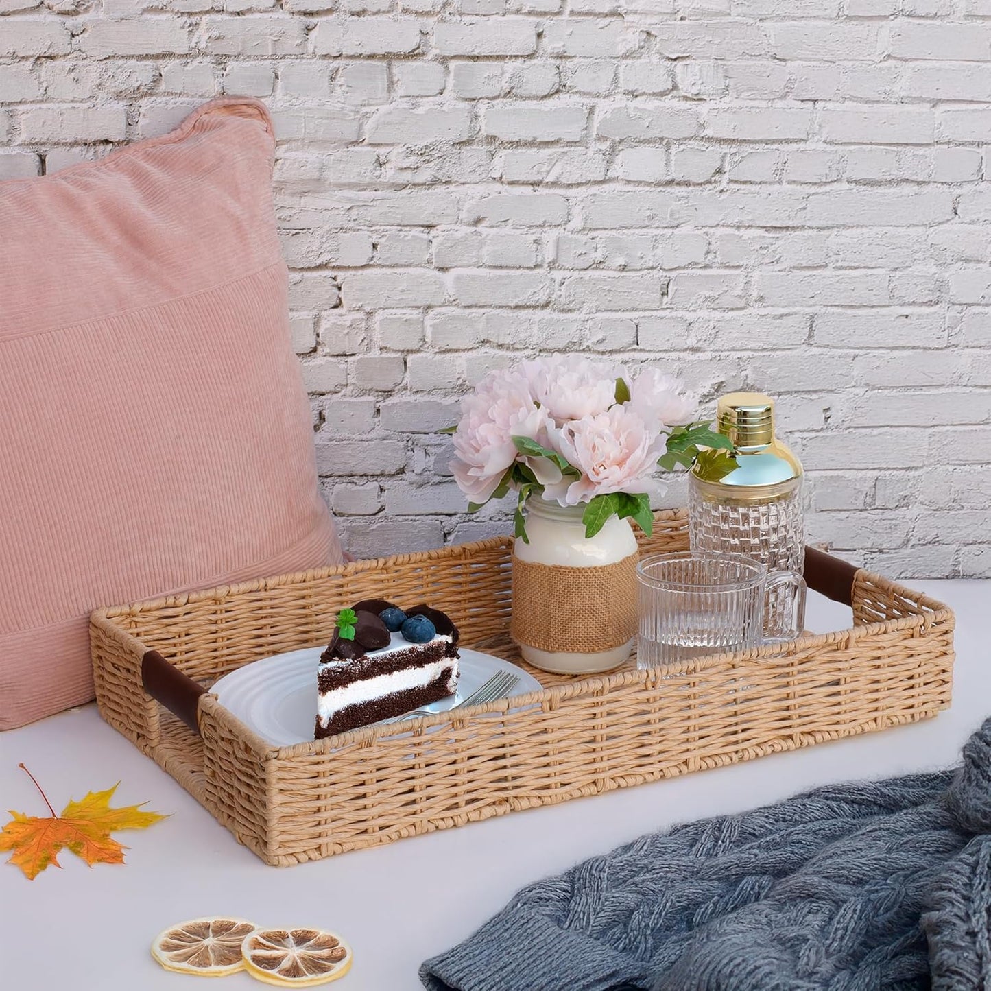 Durable Wicker Tray / Rectangle / 20 x 12